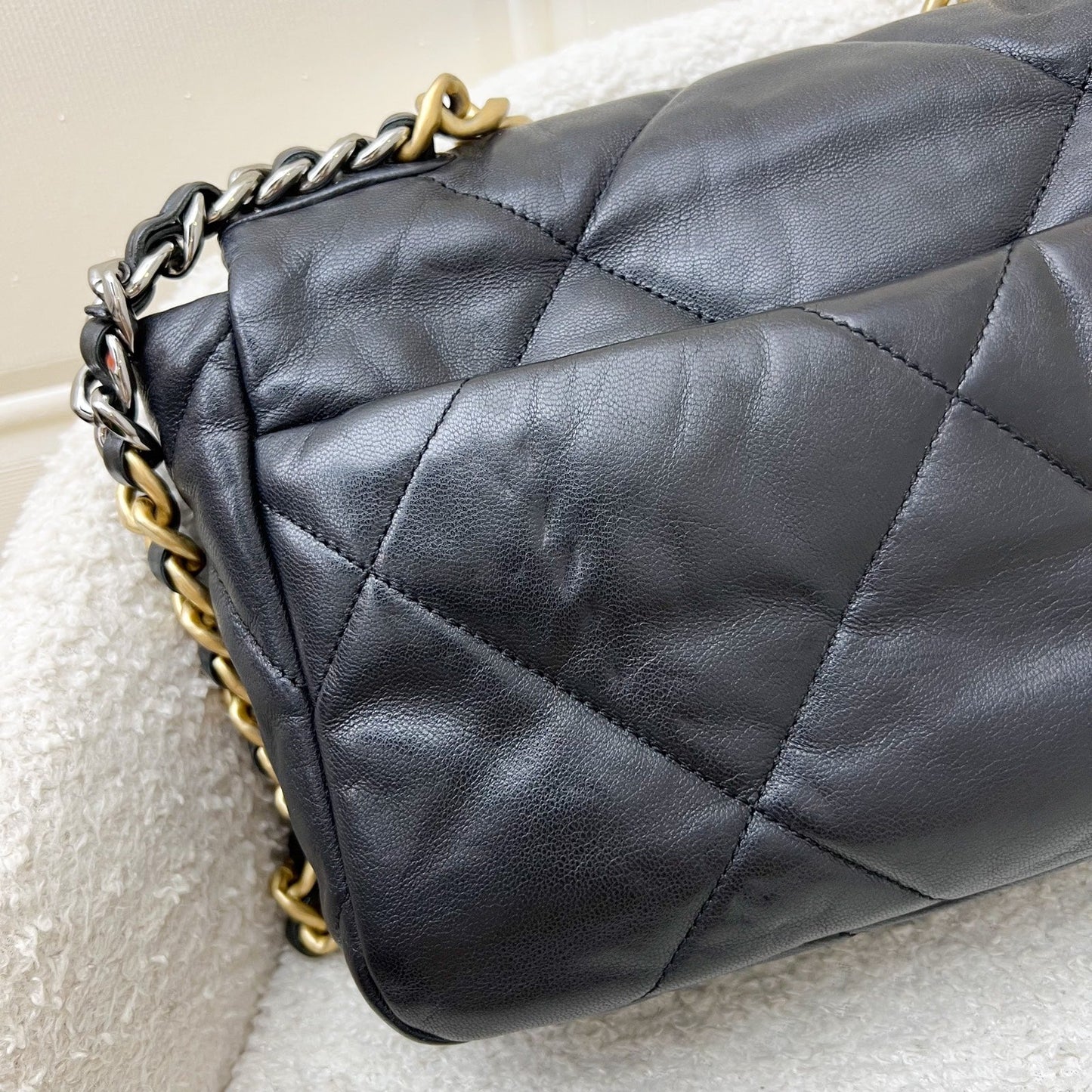GLM-19 Small Flap in Black Goatskin and 3-tone HW (Model: AS1160)
