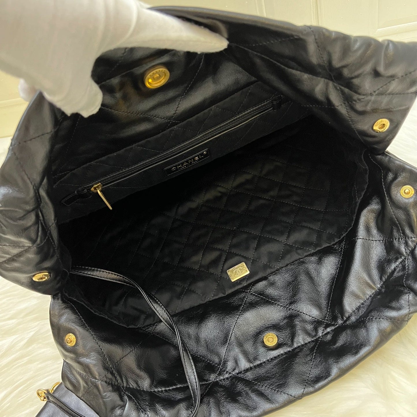 GLM-22 Medium Hobo Bag in Black Calfskin and AGHW (Model: AS3261)