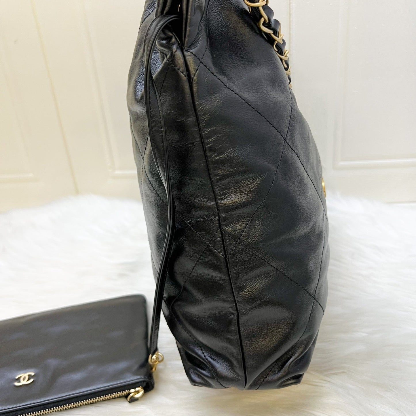 GLM-22 Medium Hobo Bag in Black Calfskin and AGHW (Model: AS3261)