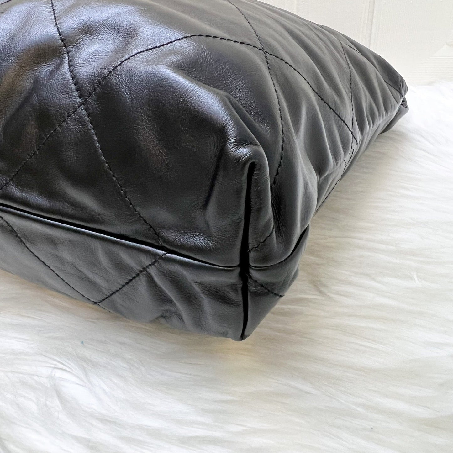 GLM-22 Medium Hobo Bag in Black Calfskin and AGHW (Model: AS3261)
