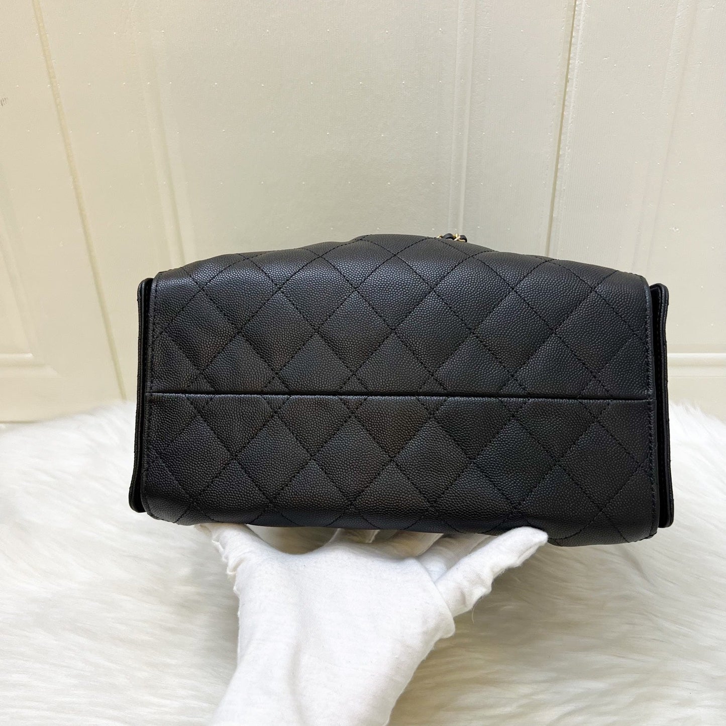 GLM-25 Small Hobo Bag in Black Caviar and AGHW (Model: AS5293)