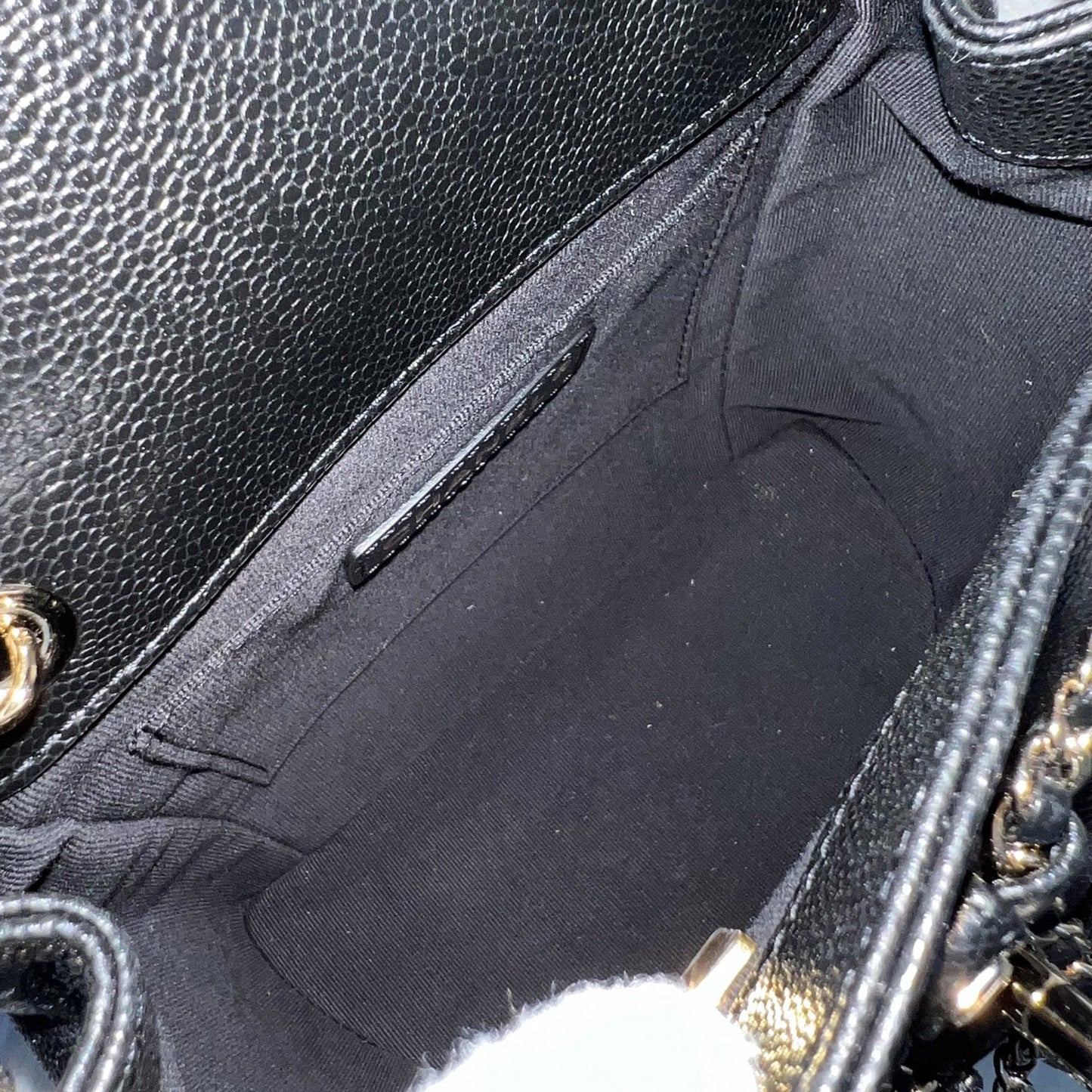 GLM-Medium Triple Backpack in 25P Black Caviar and LGHW (Model: AS3860)