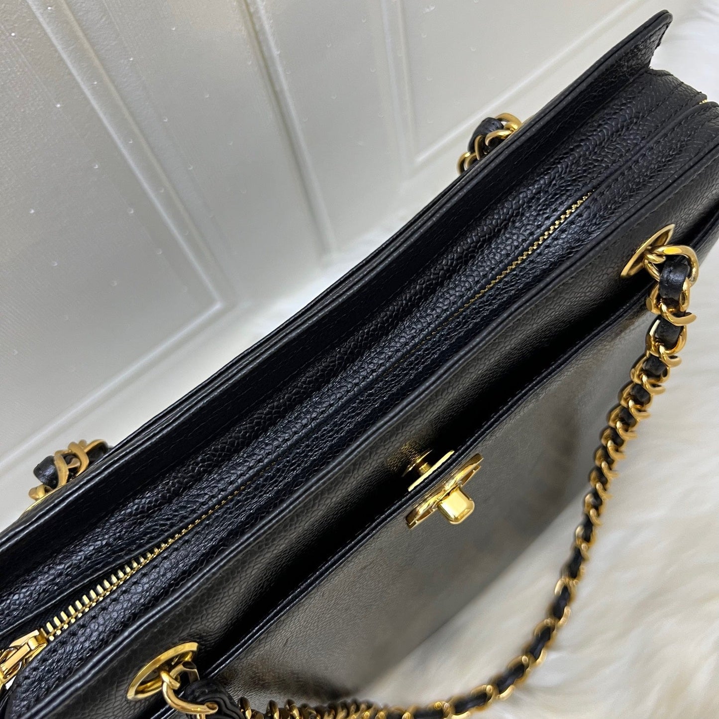 GLM- Tote Bag with GLM- Turnlock in Black Caviar and 24K Gold Plated HW