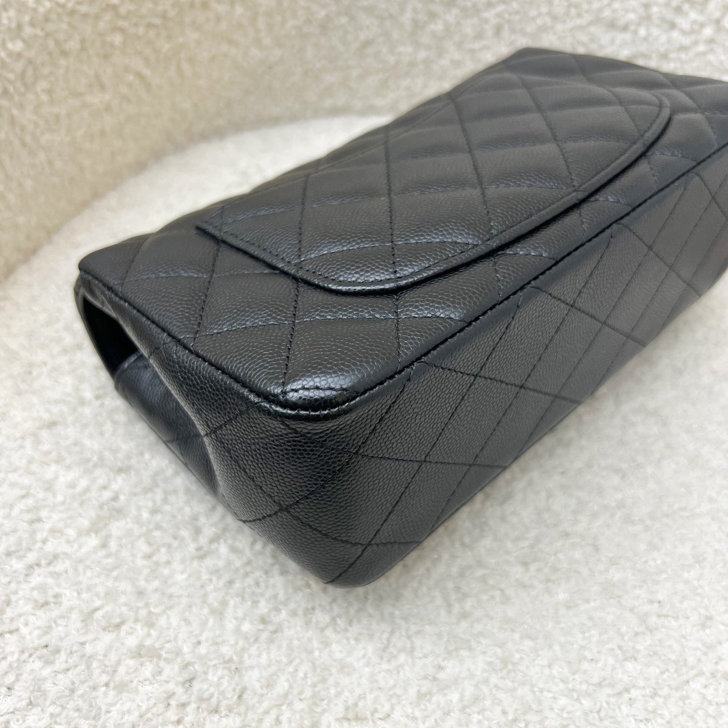[Rare!] GLM-Classic Mini Rectangular Flap in 17C Black Caviar and GHW