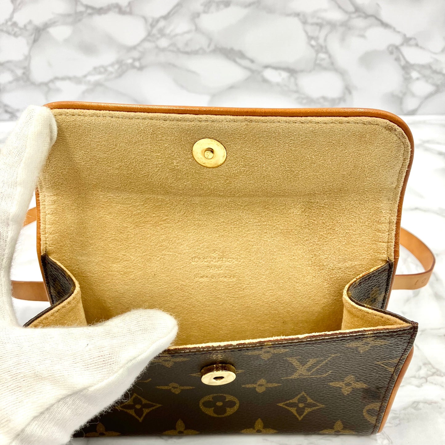 LOUIS VUITTON Monogram florentine