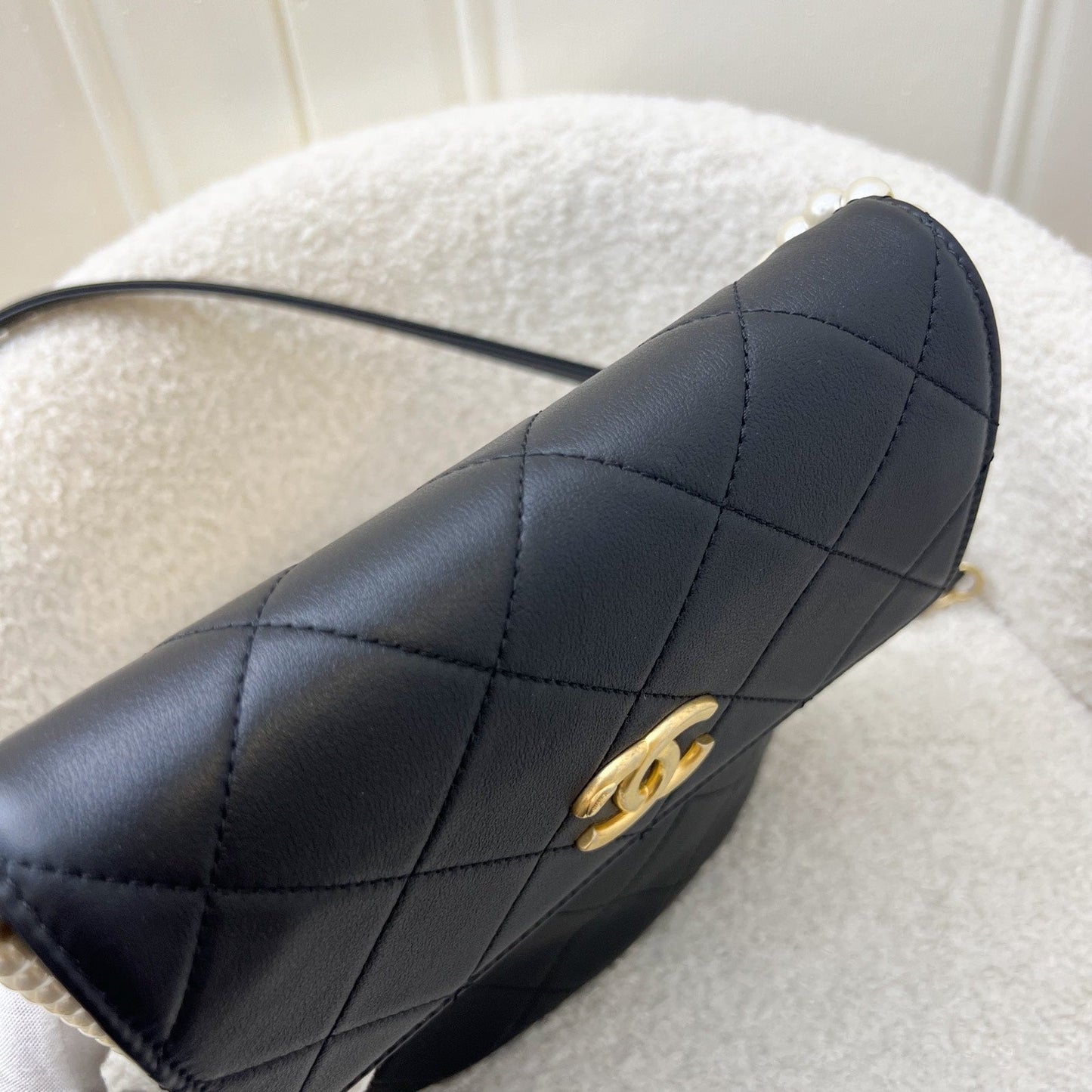 GLM-Pearl Chain North-South Flap Bag in Black Calfskin and AGHW (Model: AS2503)