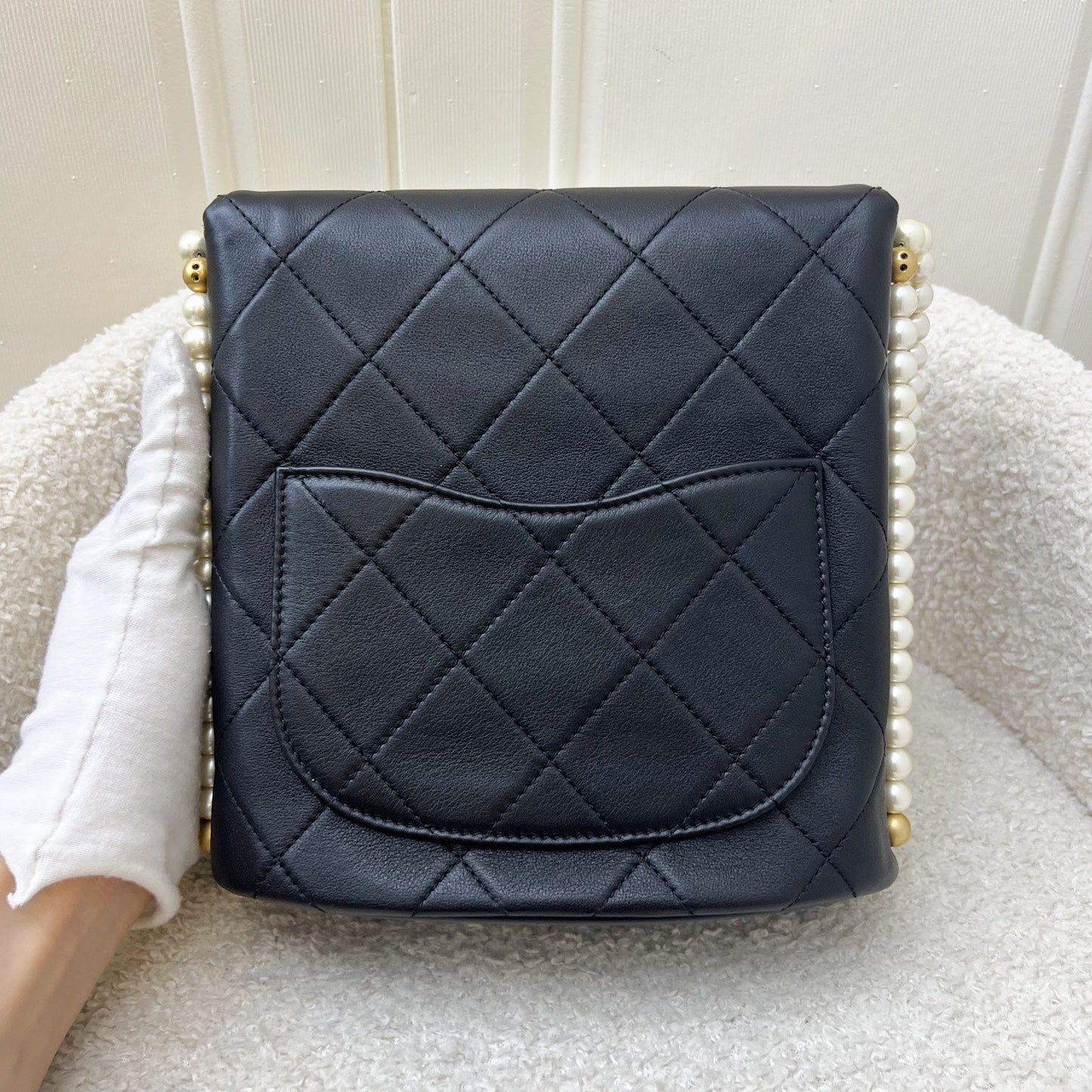 GLM-Pearl Chain North-South Flap Bag in Black Calfskin and AGHW (Model: AS2503)