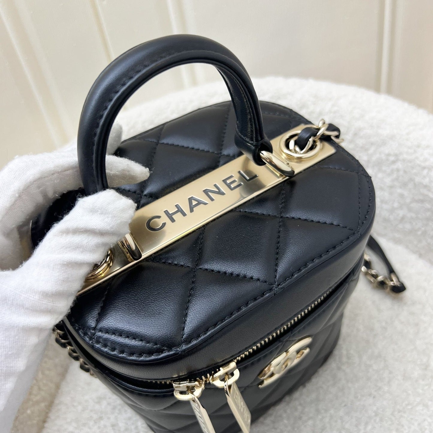 GLM-Trendy GLM- Vanity in Black Lambskin and LGHW (Model: AS1626)