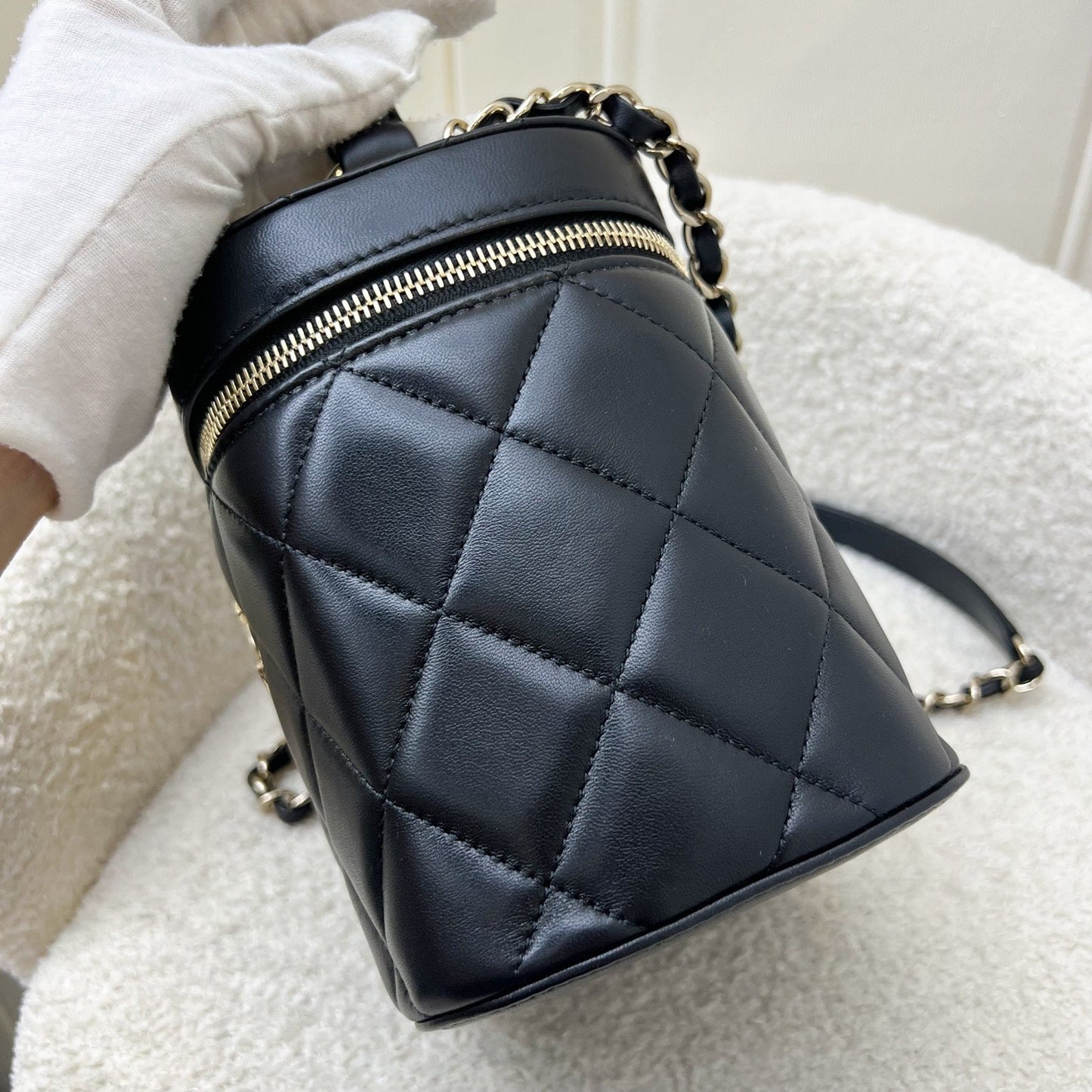 GLM-Trendy GLM- Vanity in Black Lambskin and LGHW (Model: AS1626)