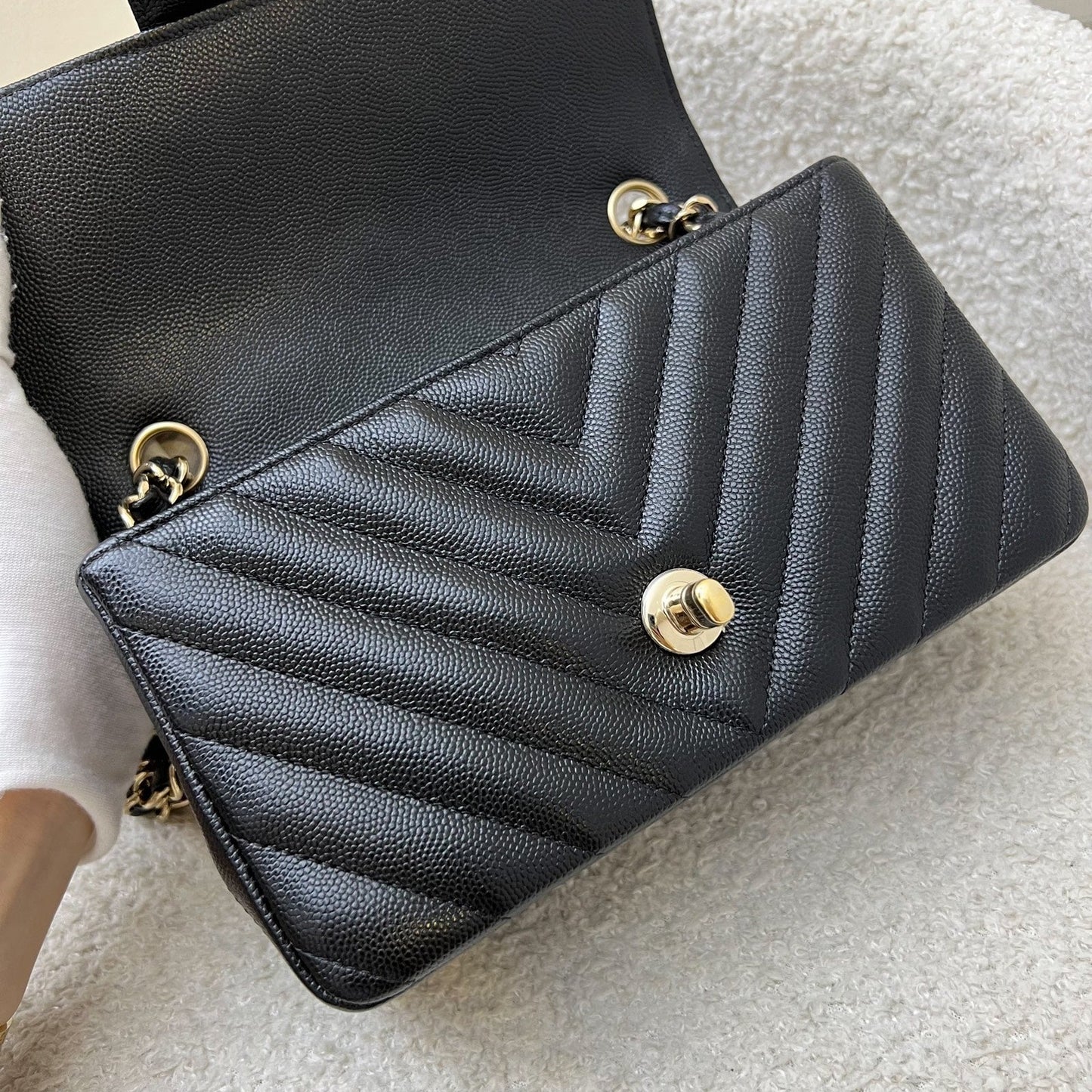 GLM-Classic Mini Rectangle Flap in Chevron Quilted Black Caviar and LGHW