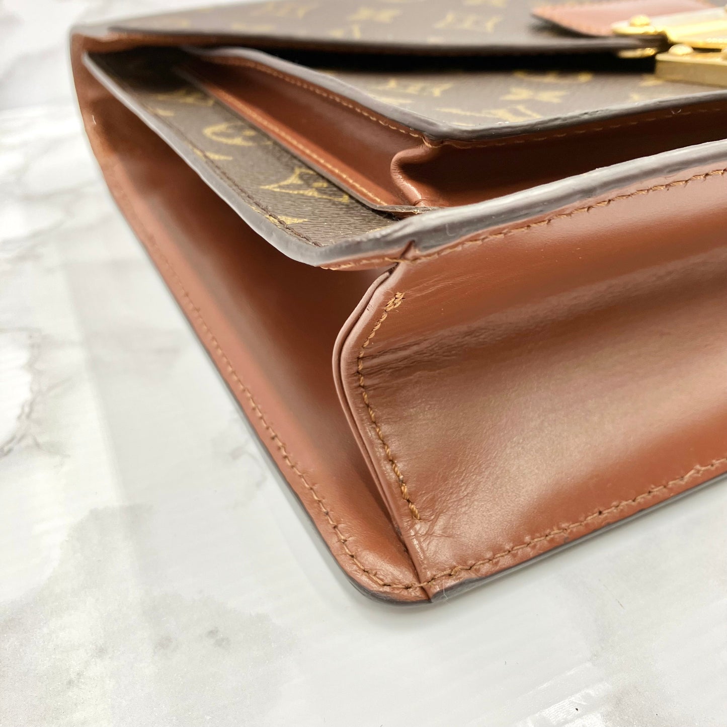 LOUIS VUITTON Monogram monceau