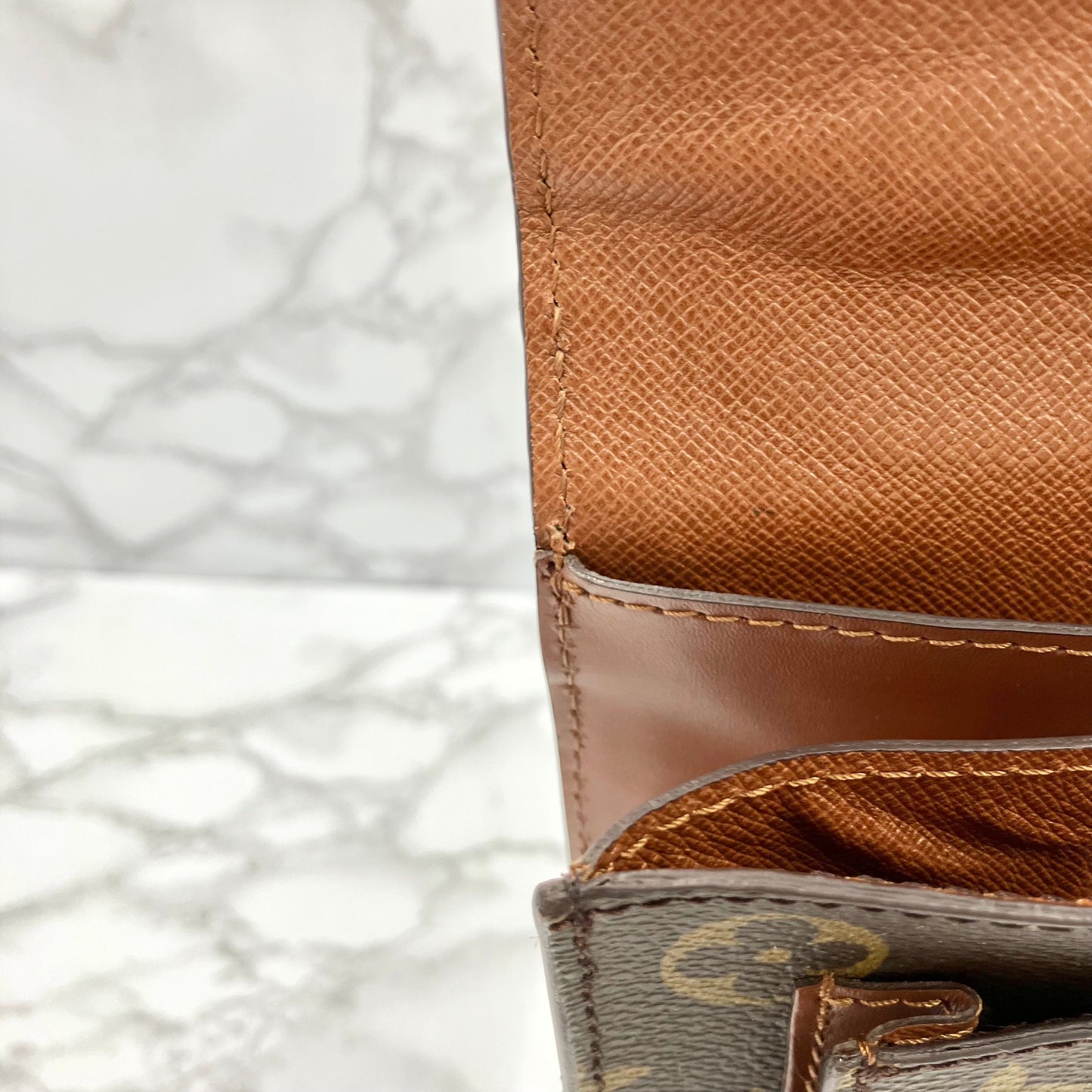 LOUIS VUITTON Monogram monceau