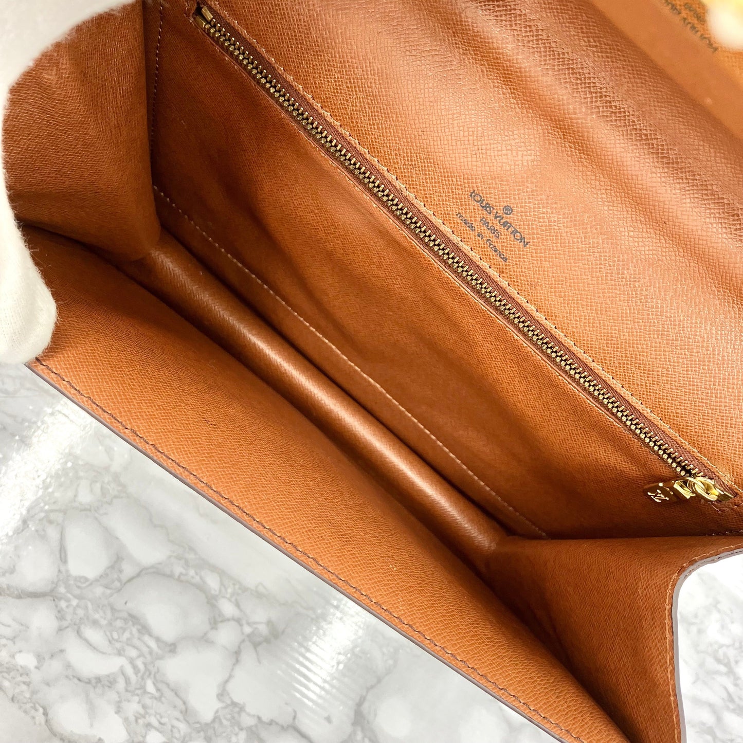 LOUIS VUITTON Monogram monceau