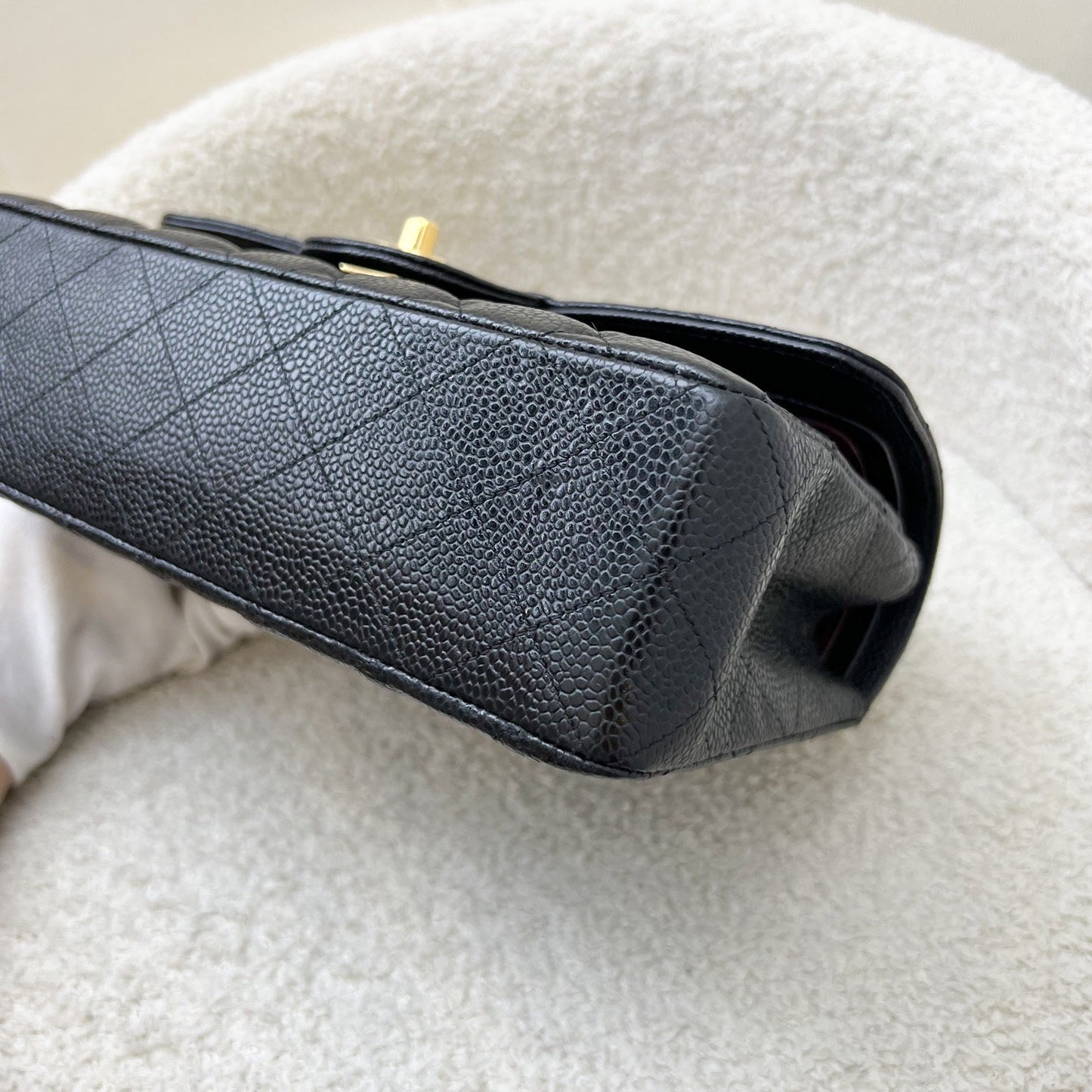 GLM-Small Classic Flap CF in Black Caviar and GHW (Model: A01113)
