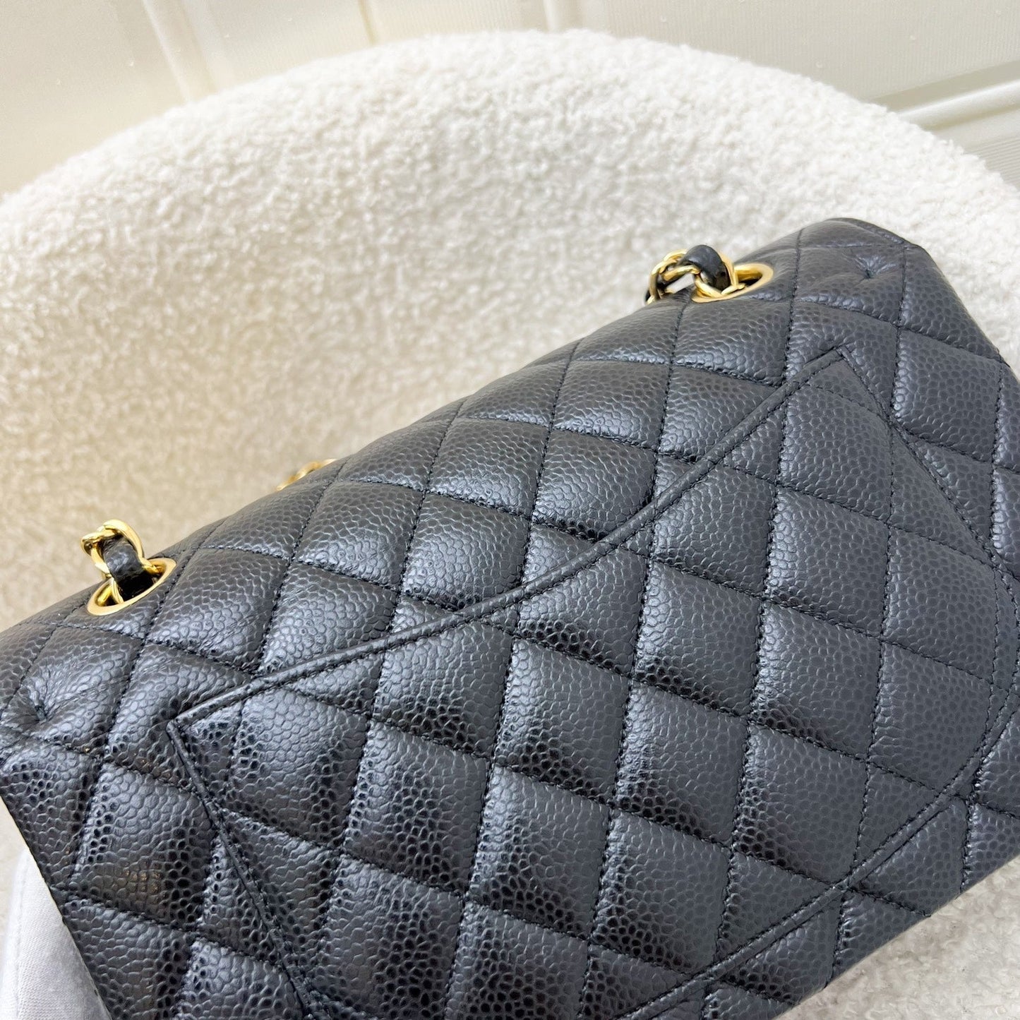 GLM-Small Classic Flap CF in Black Caviar and GHW (Model: A01113)