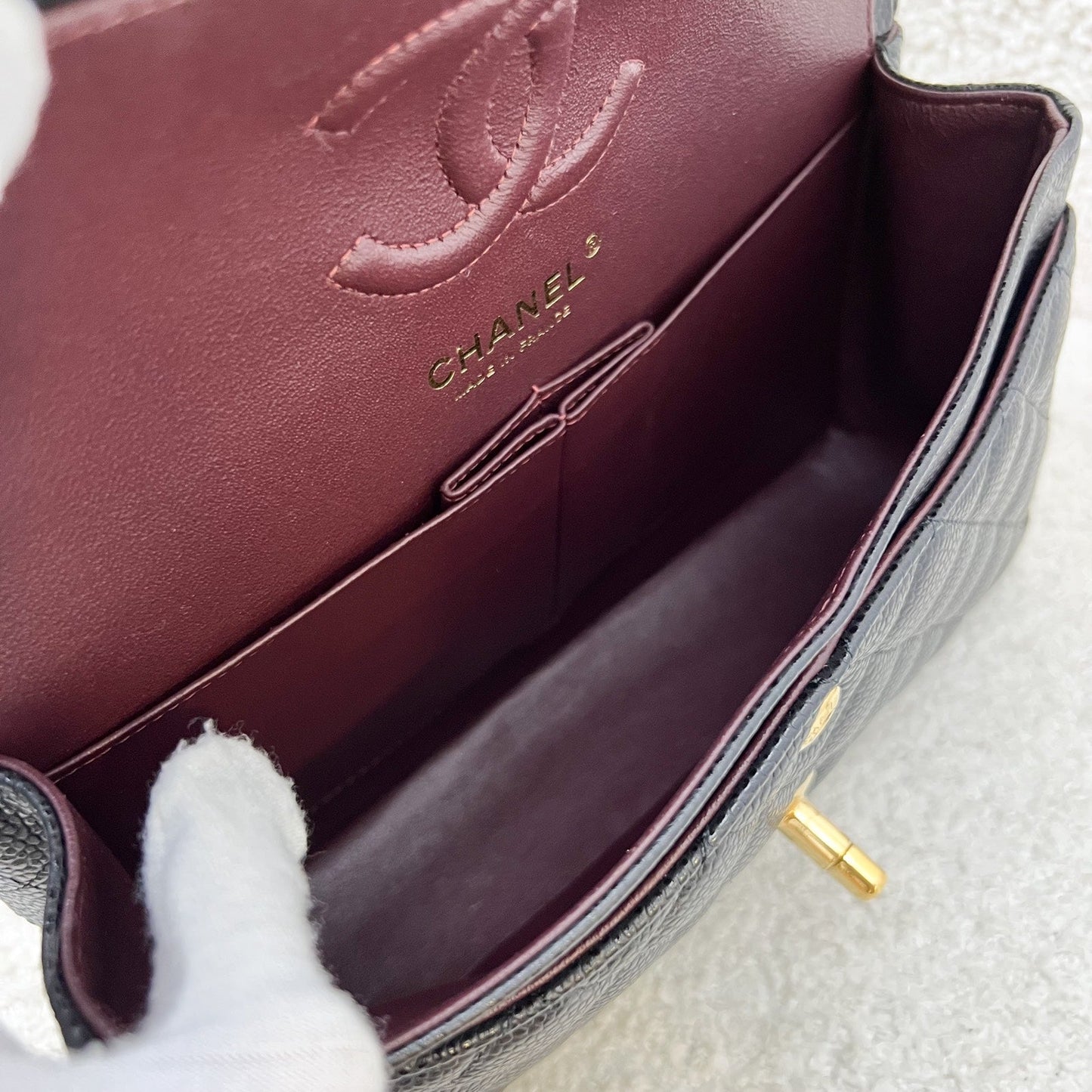 GLM-Small Classic Flap CF in Black Caviar and GHW (Model: A01113)