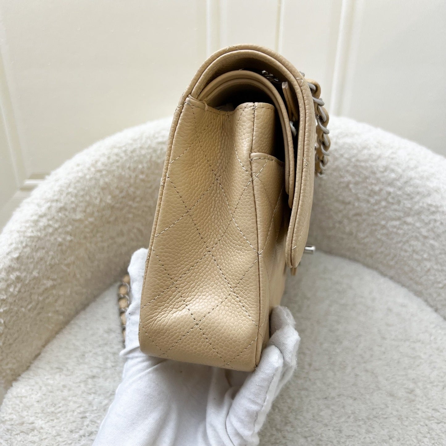 GLM-Medium Classic Flap CF in Beige Caviar and SHW