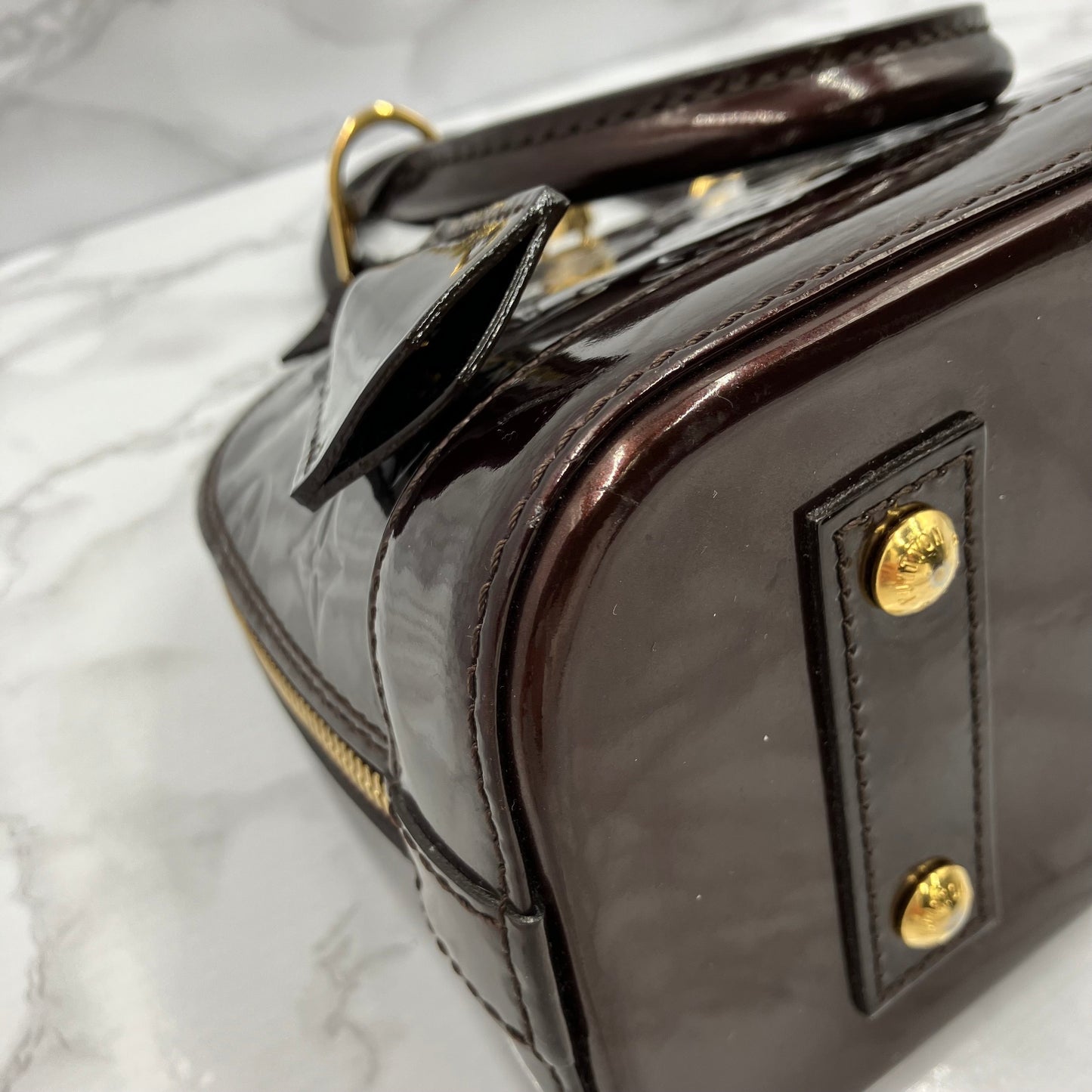 LOUIS VUITTON Alma BB vernis
