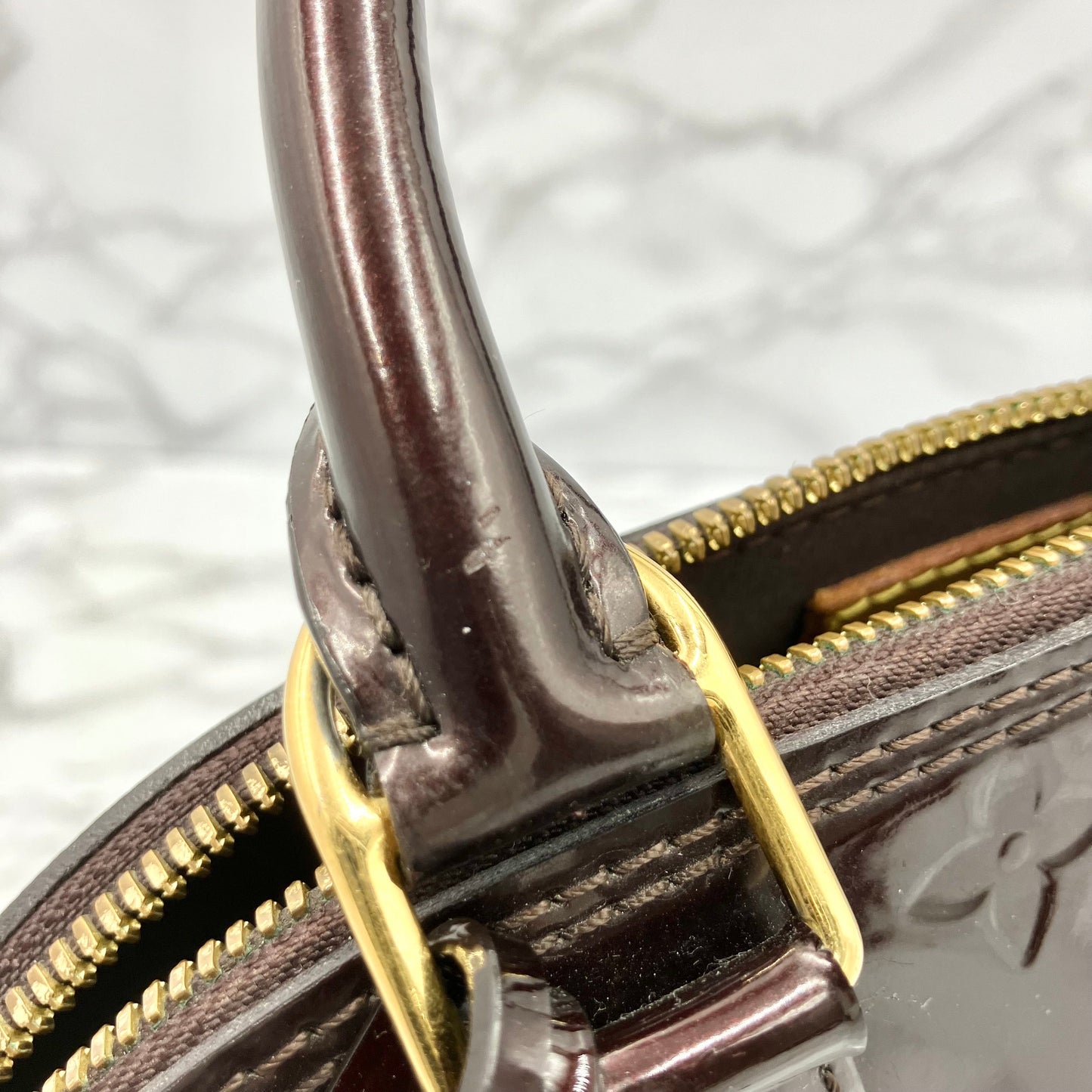 LOUIS VUITTON Alma BB vernis