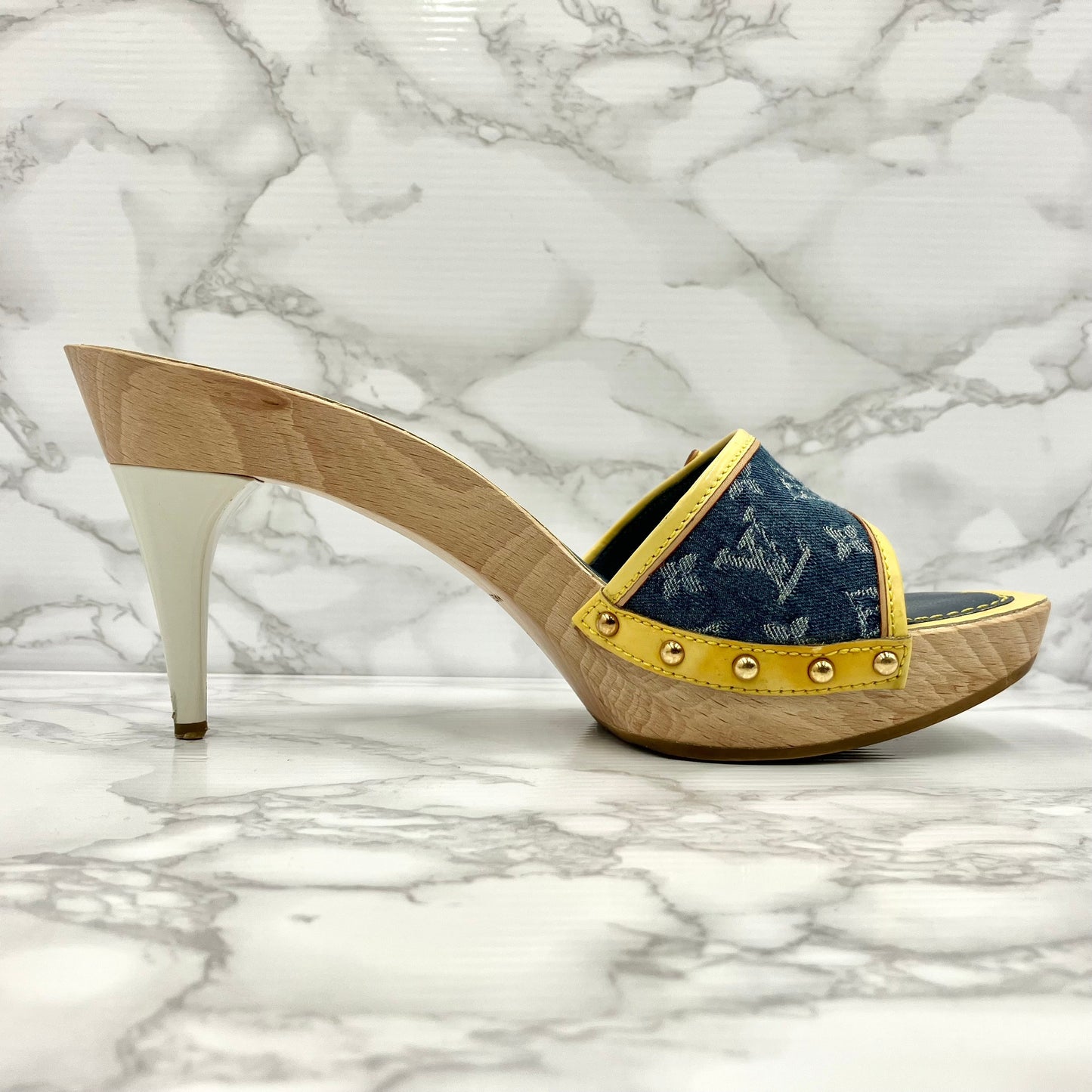 LOUIS VUITTON Denim Sandals 37