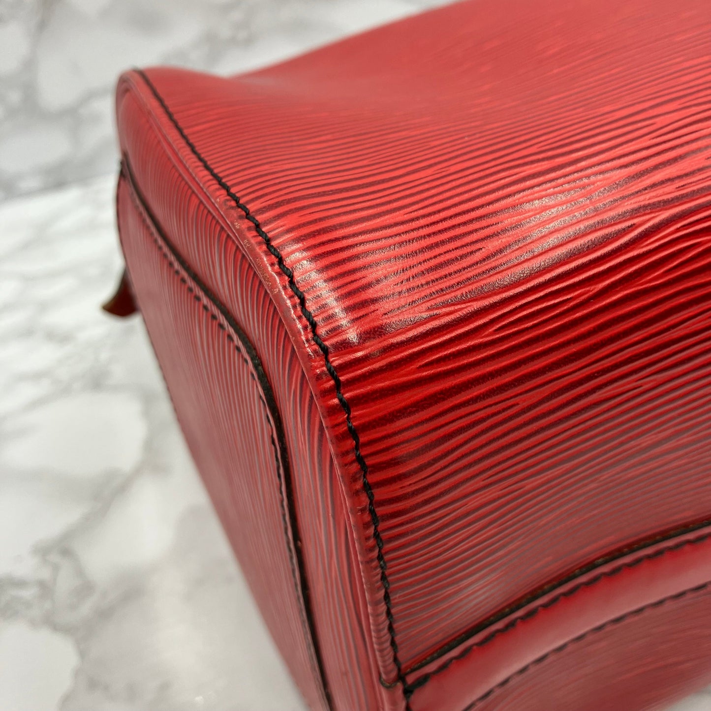 LOUIS VUITTON Epi Sppedy 25