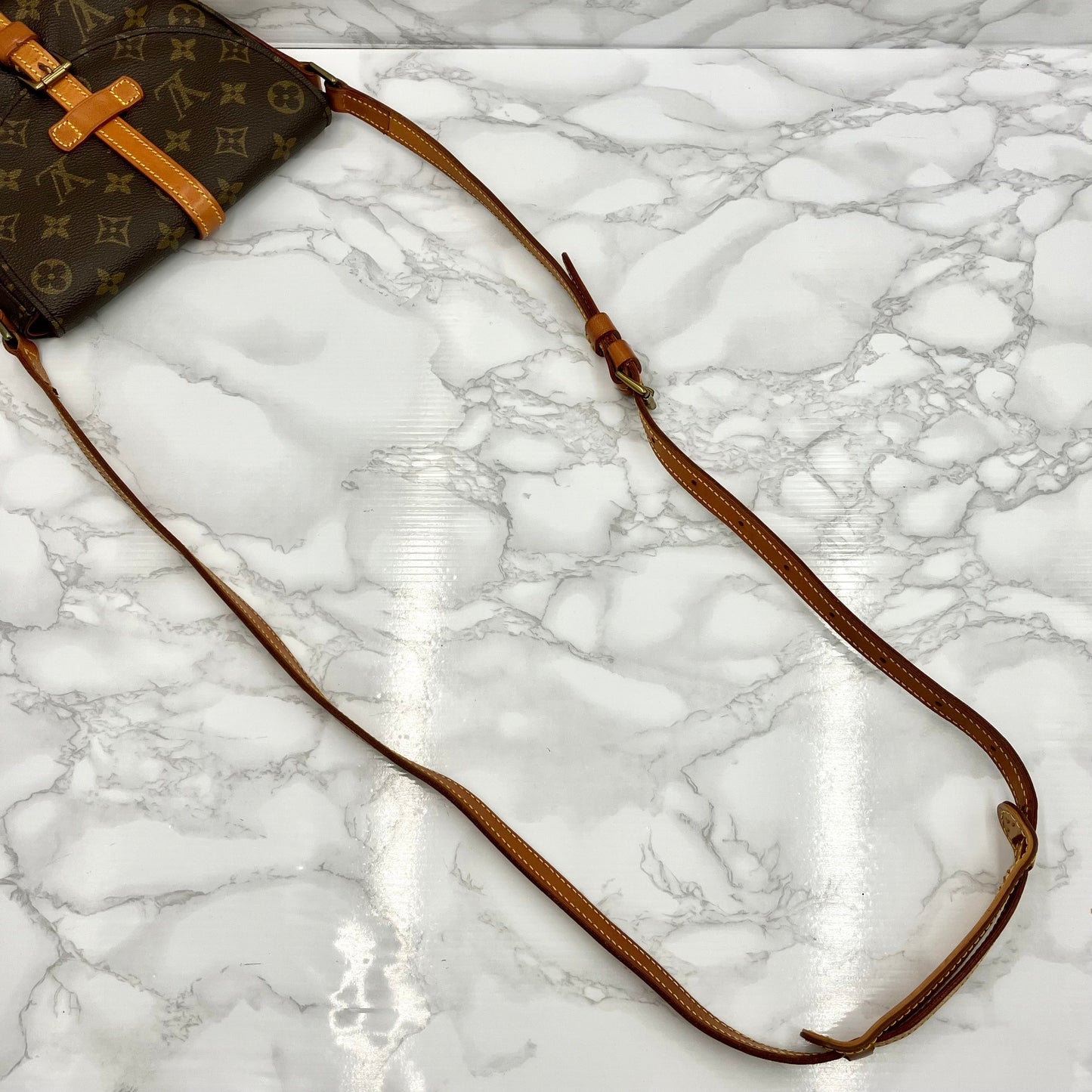 LOUIS VUITTON Chantilly