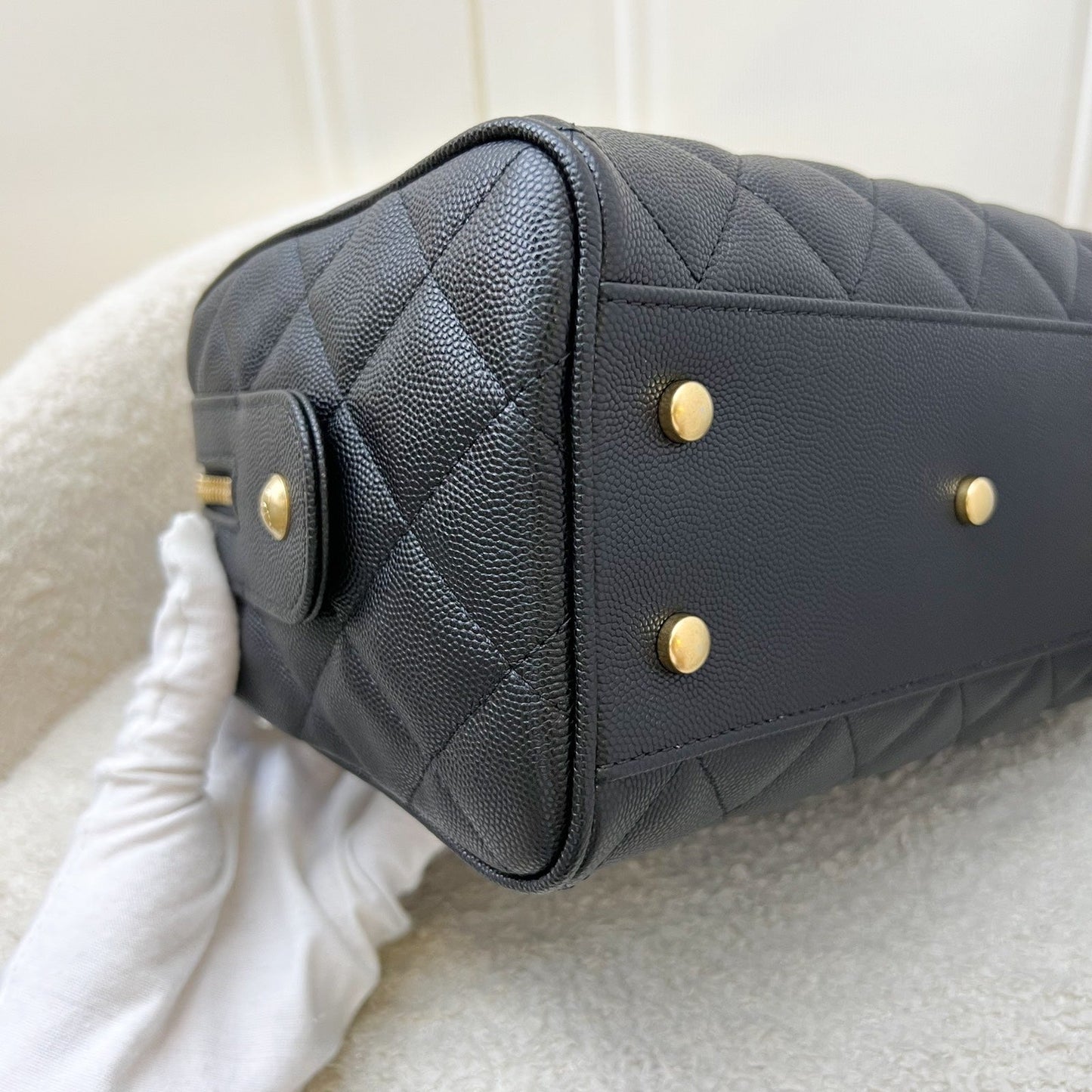 GLM-25A Small Bowling Bag in Black Caviar and AGHW (Model: AS5578)