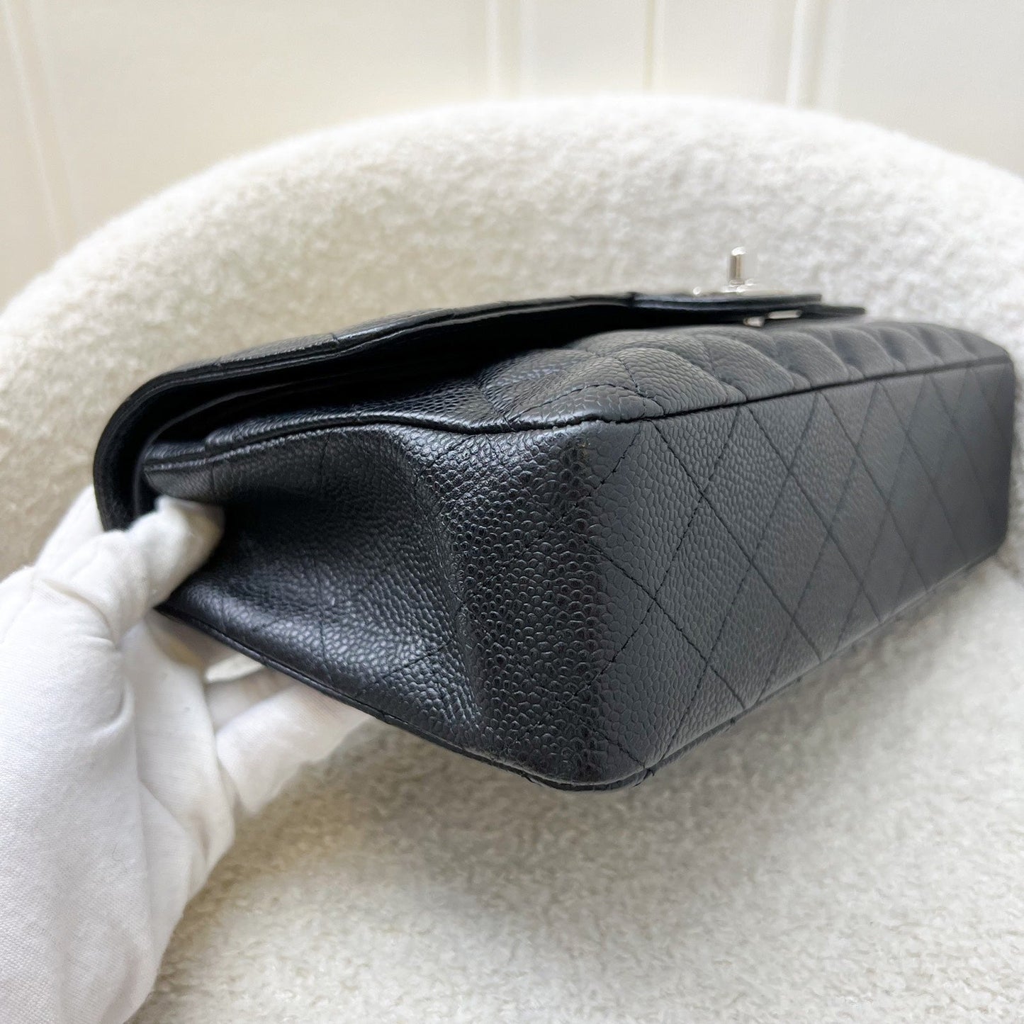 GLM-Medium Classic Flap CF in Black Caviar and SHW