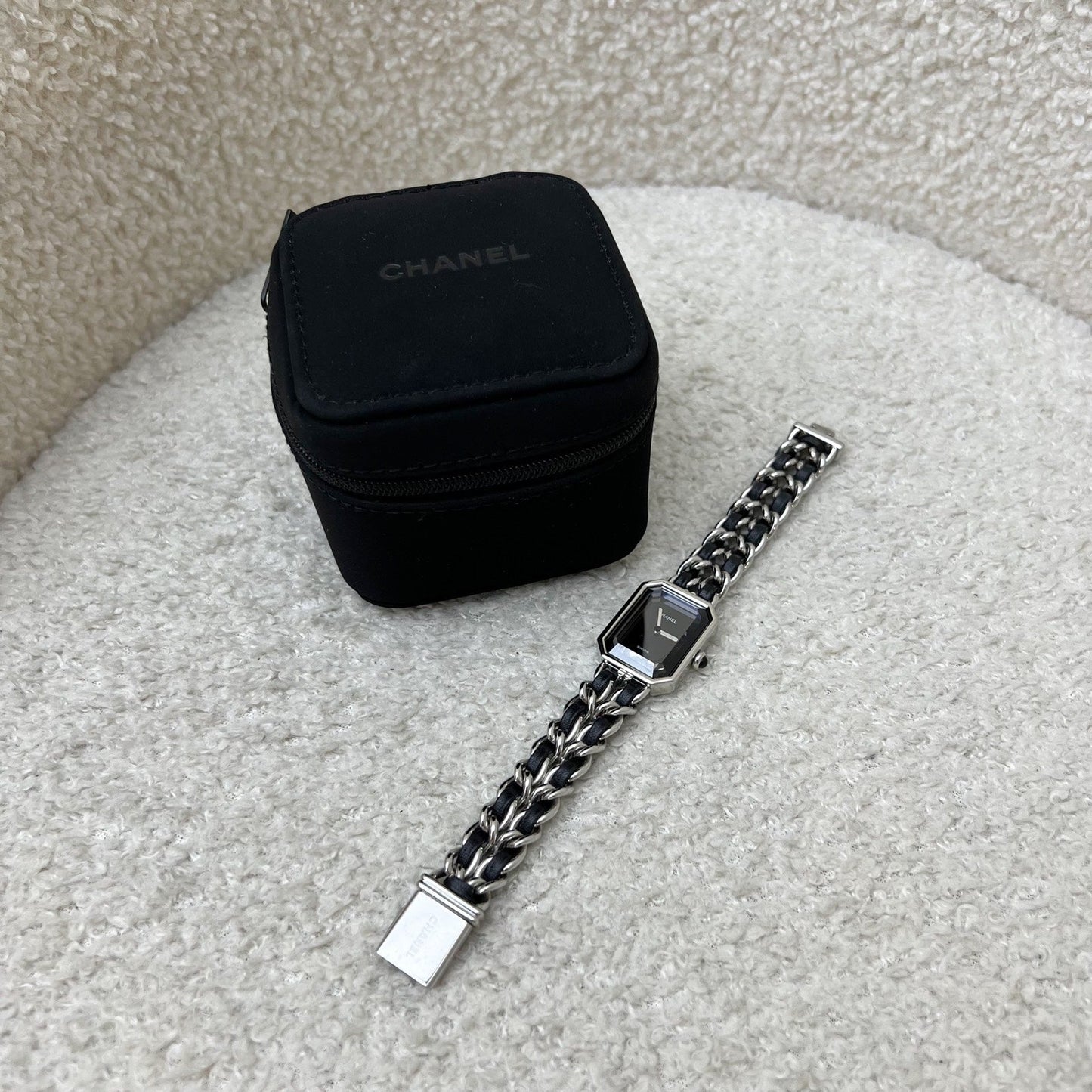 GLM-Premiere Watch in Silver Tone Steel Hardware and Black Leather Size M (Model: H0451)