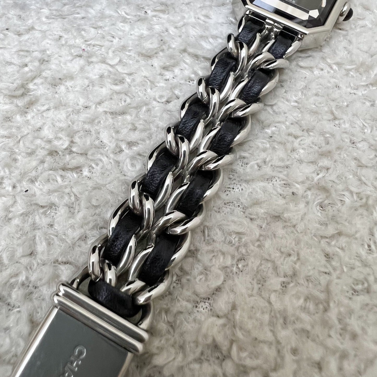 GLM-Premiere Watch in Silver Tone Steel Hardware and Black Leather Size M (Model: H0451)