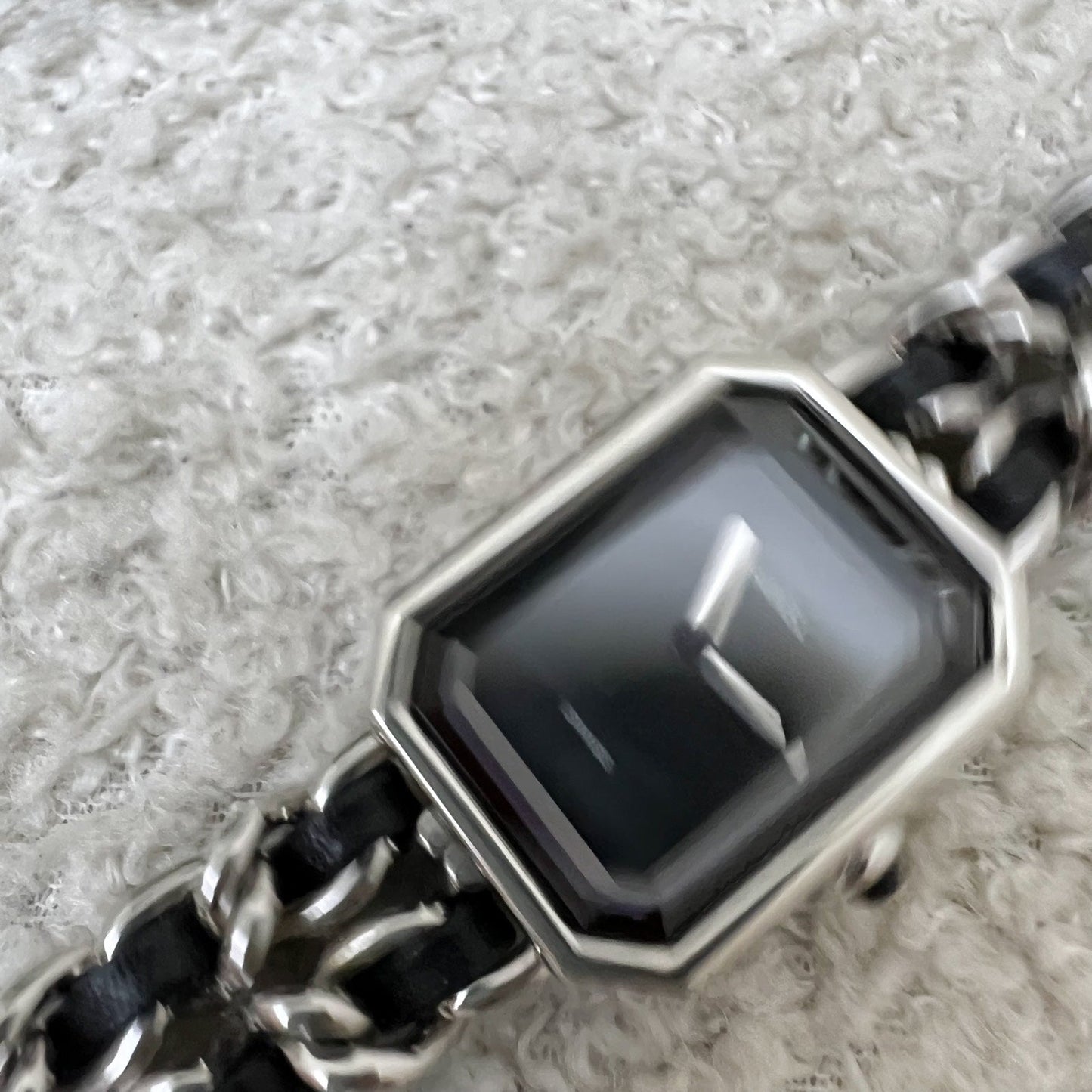 GLM-Premiere Watch in Silver Tone Steel Hardware and Black Leather Size M (Model: H0451)