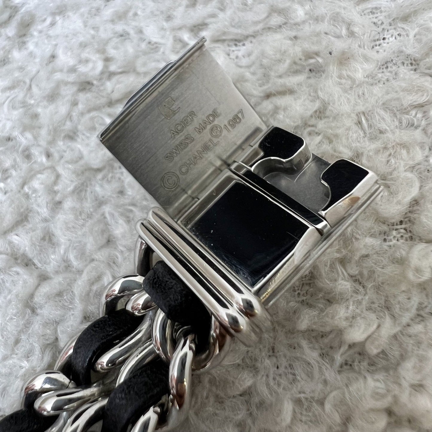 GLM-Premiere Watch in Silver Tone Steel Hardware and Black Leather Size M (Model: H0451)