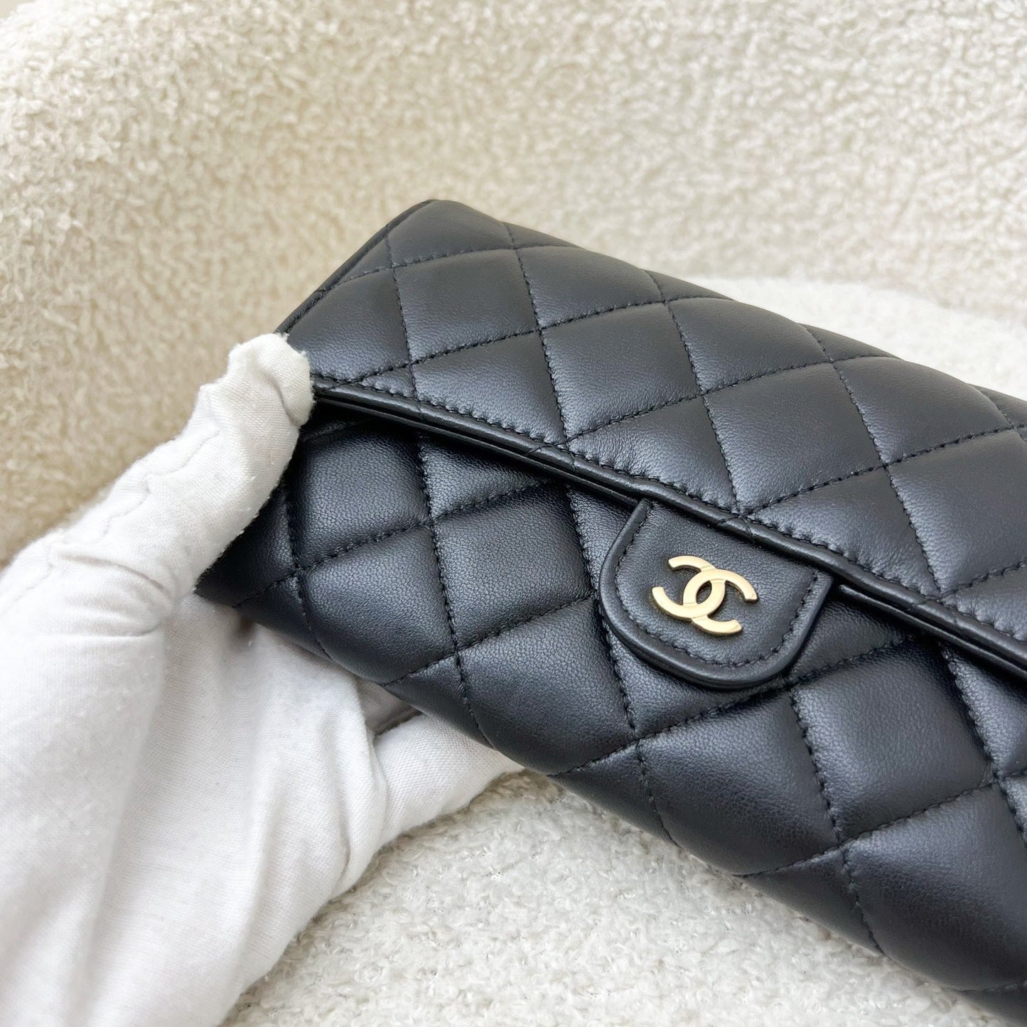 GLM-Classic Long Wallet in Black Lambskin and GHW (Model: AP0241)