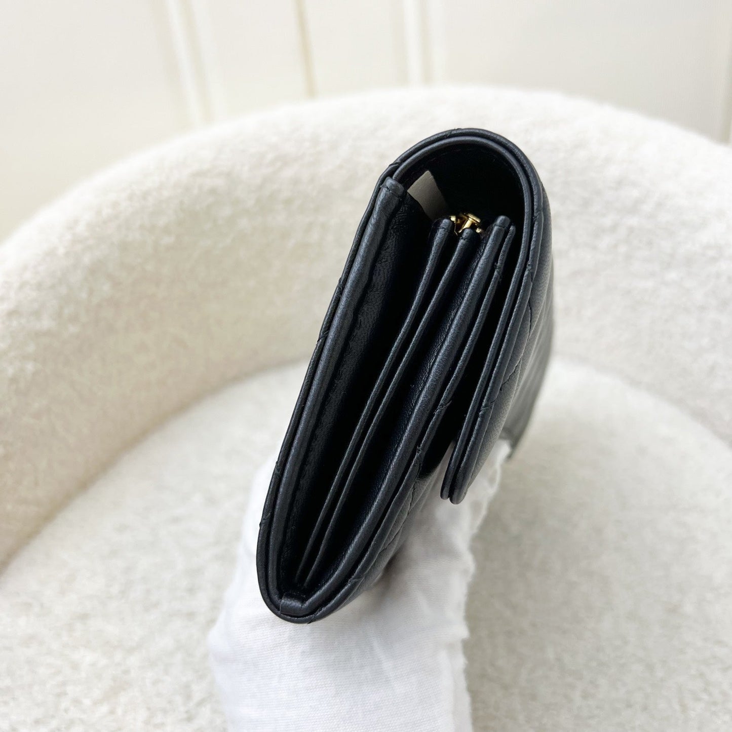 GLM-Classic Long Wallet in Black Lambskin and GHW (Model: AP0241)