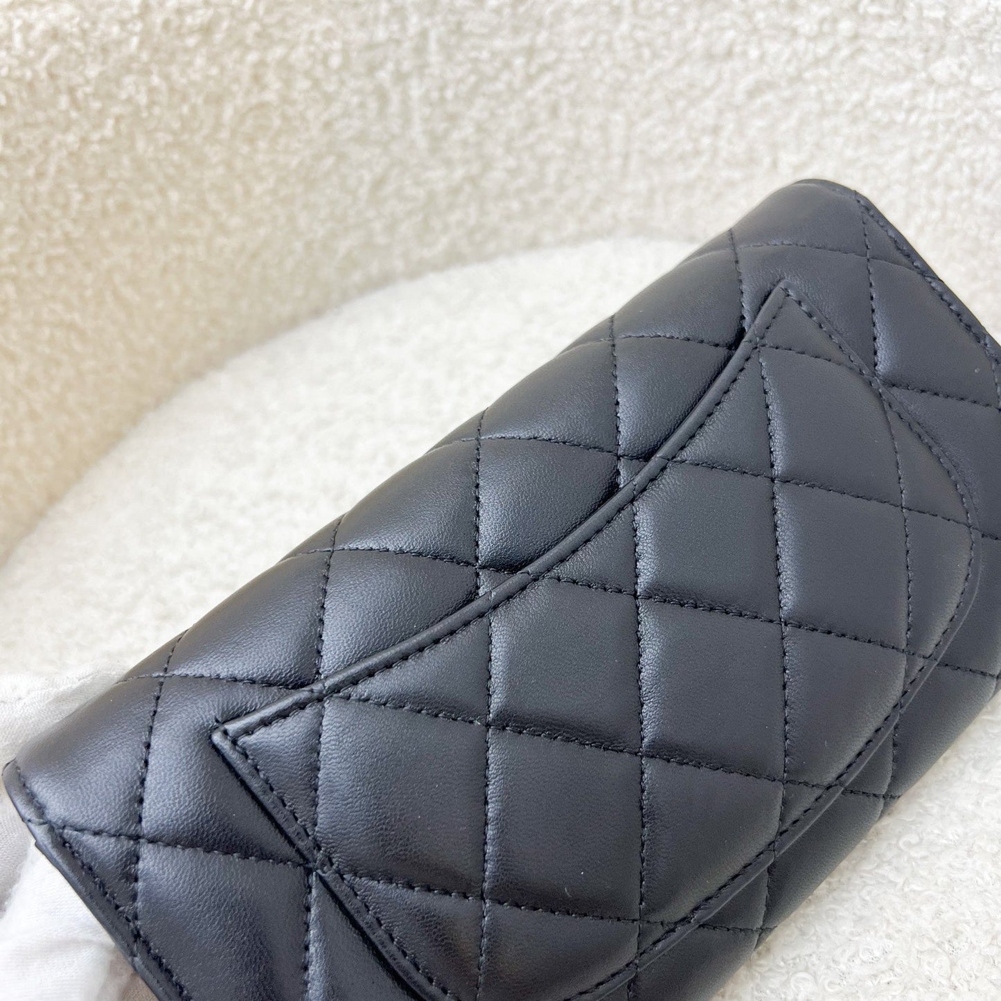 GLM-Classic Long Wallet in Black Lambskin and GHW (Model: AP0241)