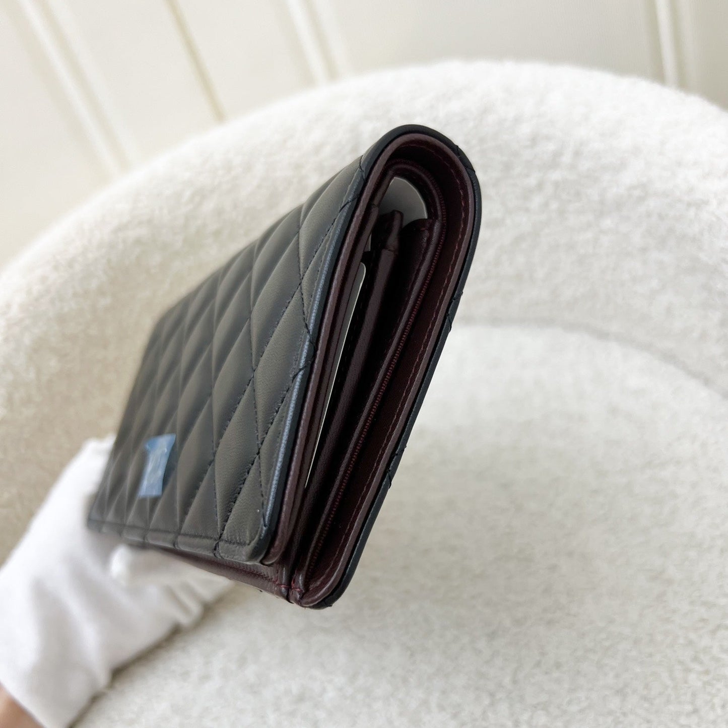 GLM-Yen Bifold Long Wallet in Black Lambskin and SHW