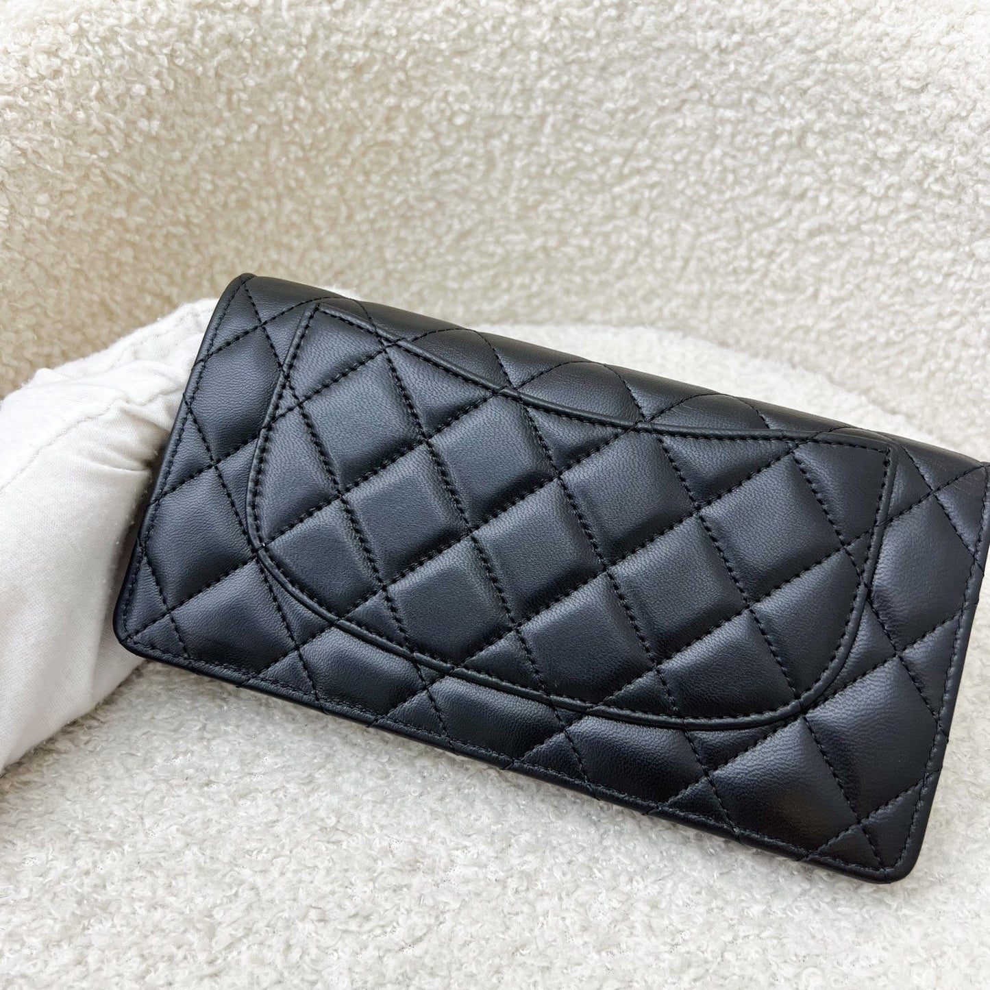 GLM-Yen Bifold Long Wallet in Black Lambskin and SHW