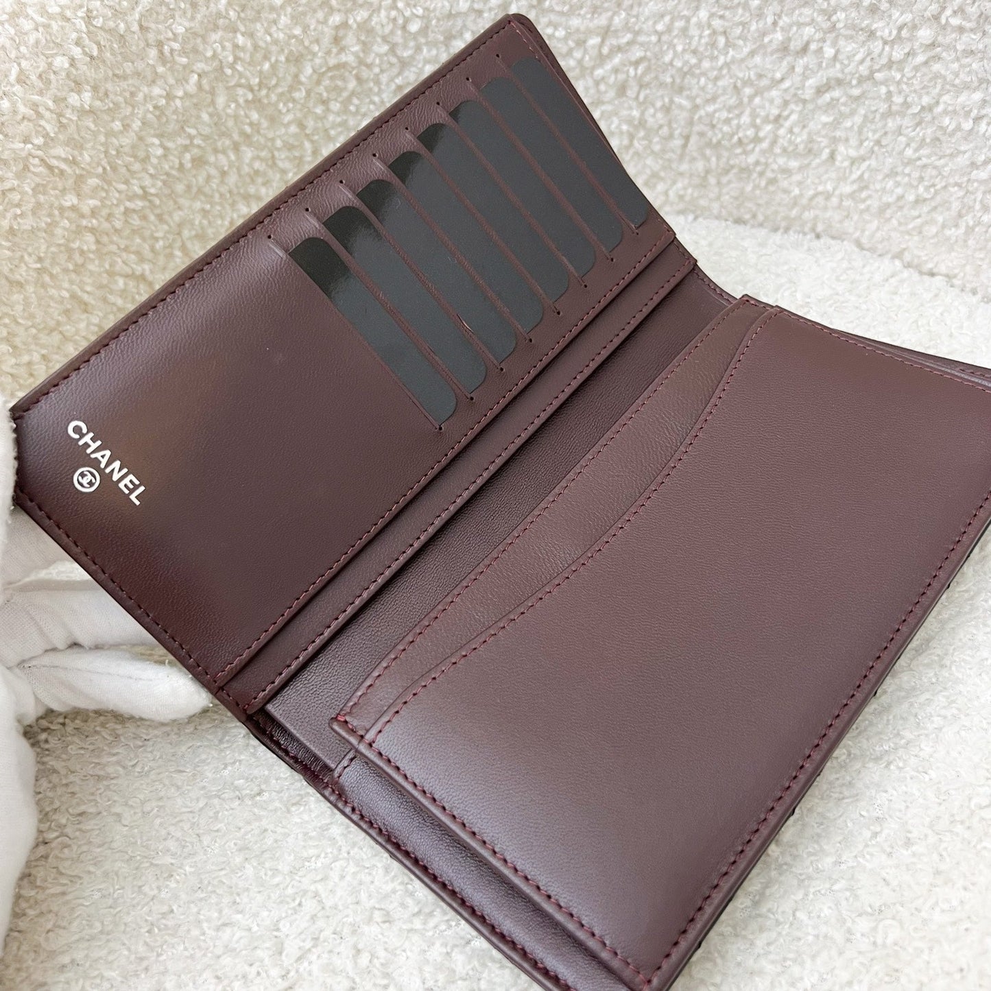 GLM-Yen Bifold Long Wallet in Black Lambskin and SHW