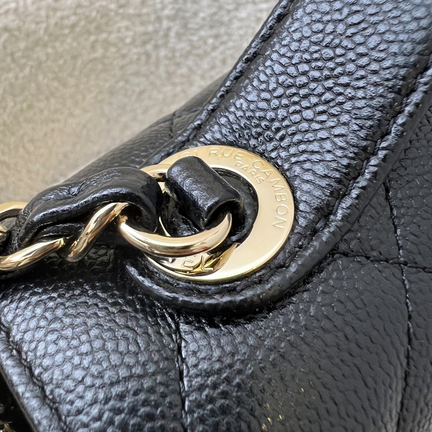 GLM-Medium Business Affinity Flap in Black Caviar and LGHW (Model: A93607)