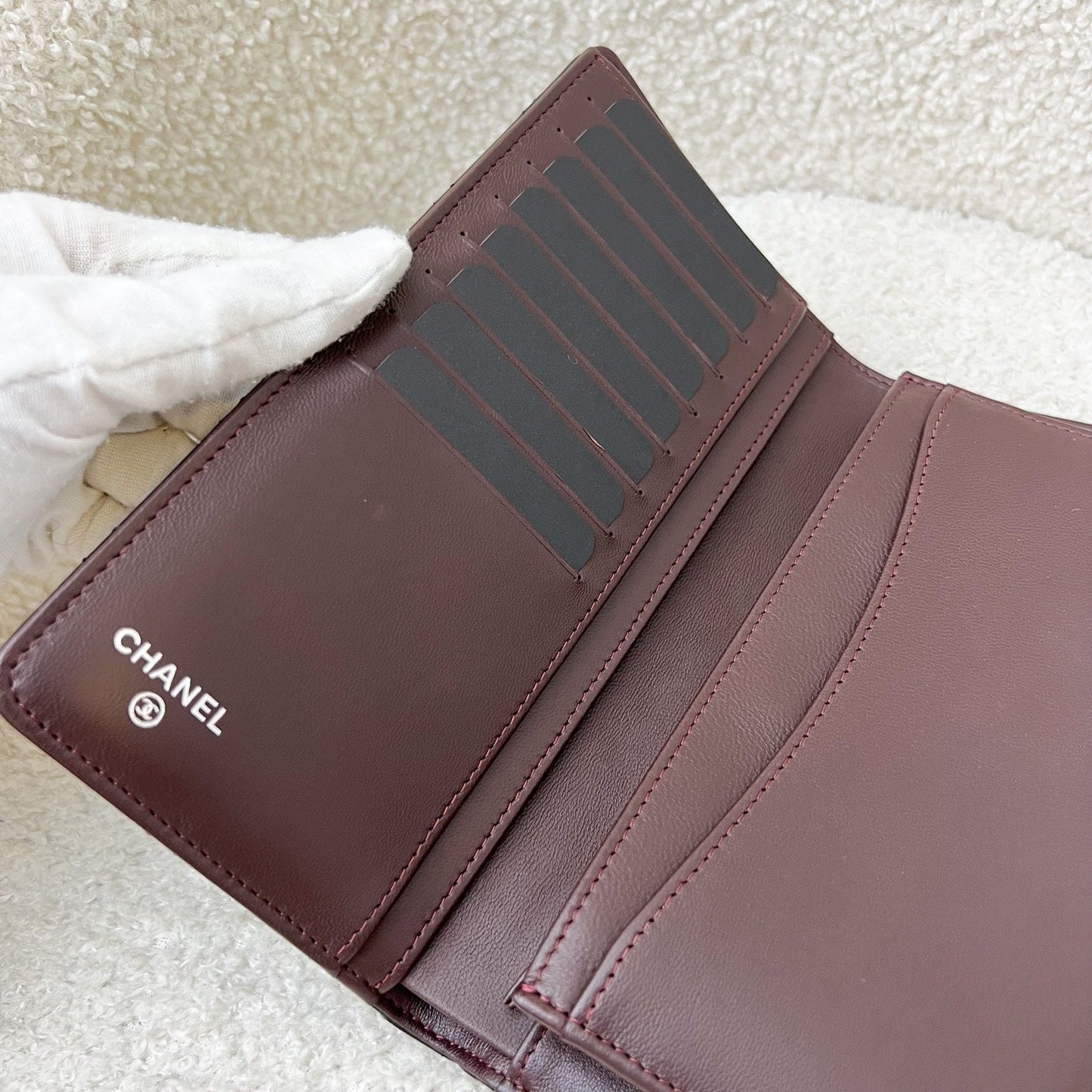 GLM-Yen Bifold Long Wallet in Black Lambskin and SHW