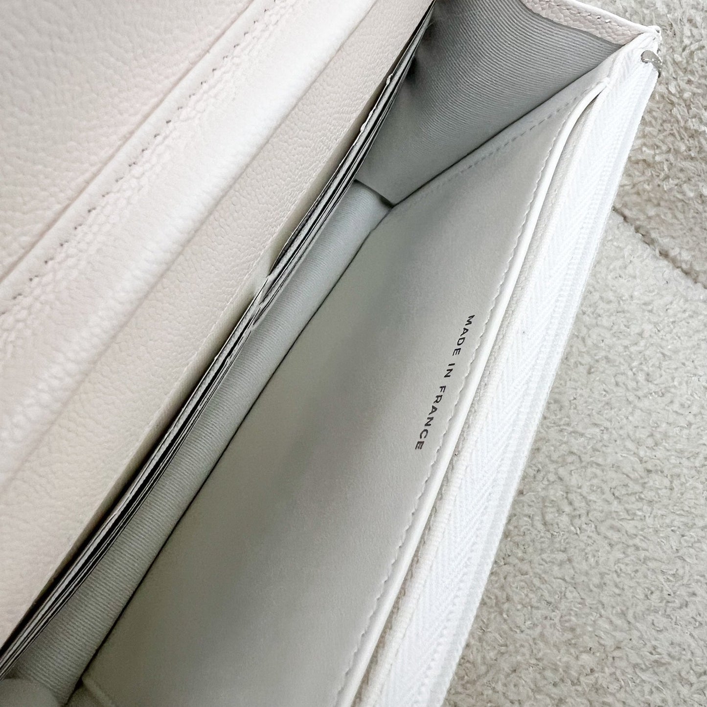 GLM-Classic Wallet on Chain WOC in White Caviar and SHW (Model: AP0250)