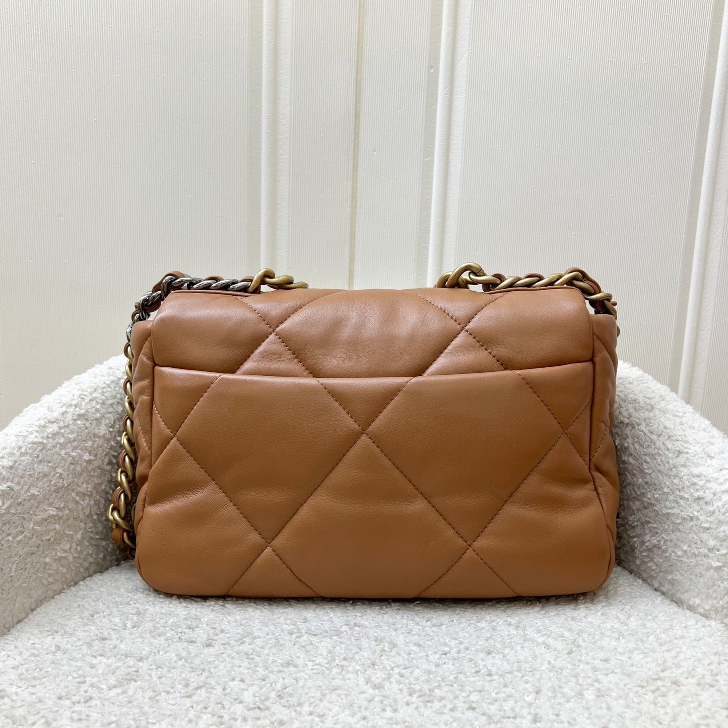 GLM-19 Small Flap in 22S Caramel Lambskin and 3-tone HW