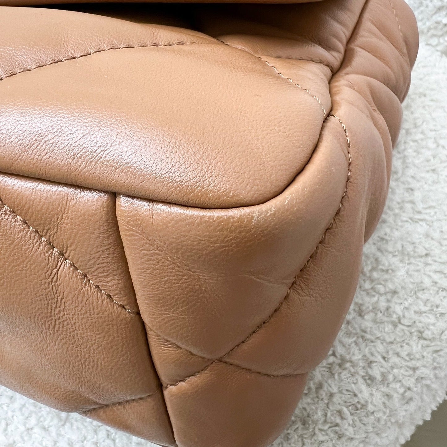 GLM-19 Small Flap in 22S Caramel Lambskin and 3-tone HW