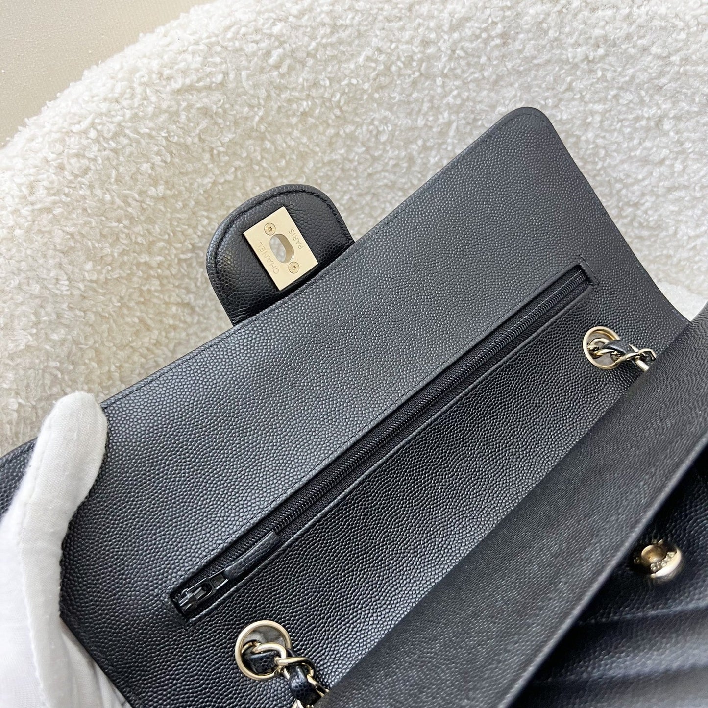GLM-Classic Medium CF in Black Chevron Caviar and LGHW