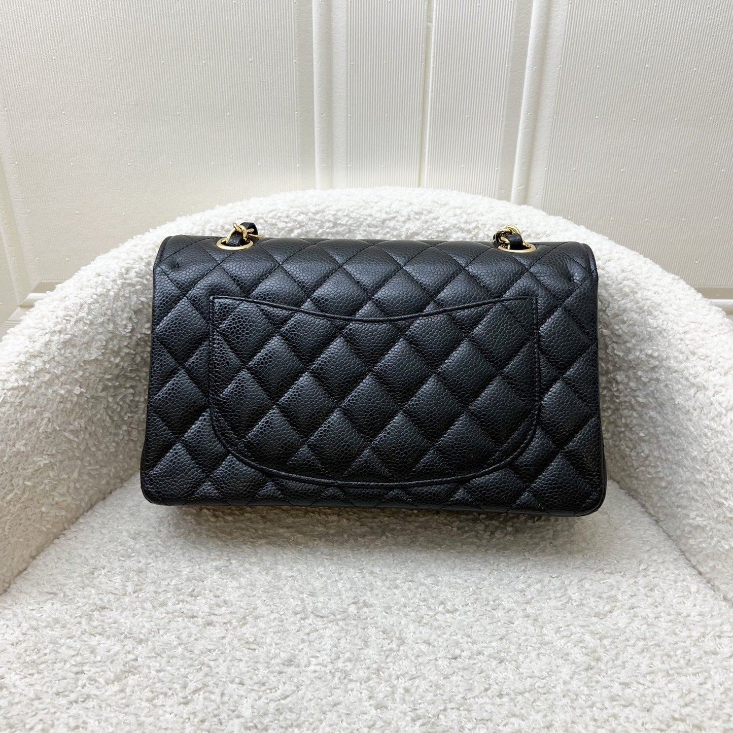 GLM-Small Classic Flap CF in Black Caviar and GHW (Model: A01113)