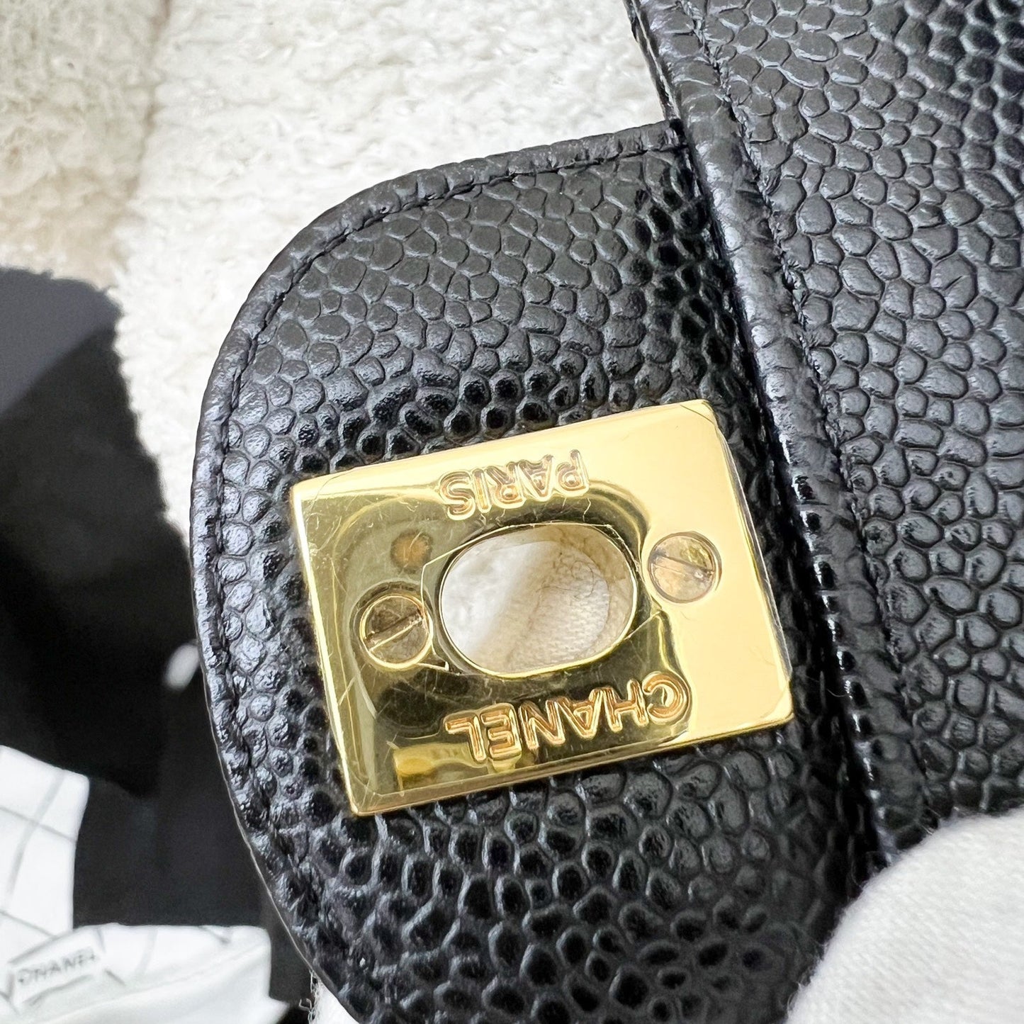 GLM-Small Classic Flap CF in Black Caviar and GHW (Model: A01113)