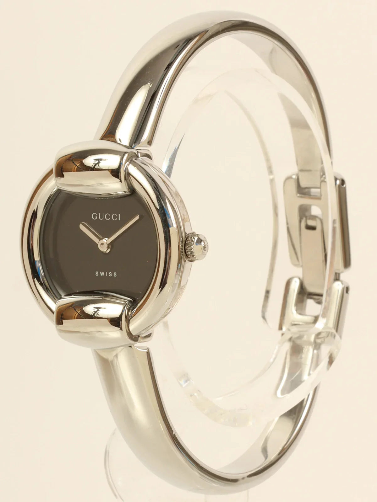 GUCCI Round Face Logo Bangle Watch Silver/Black