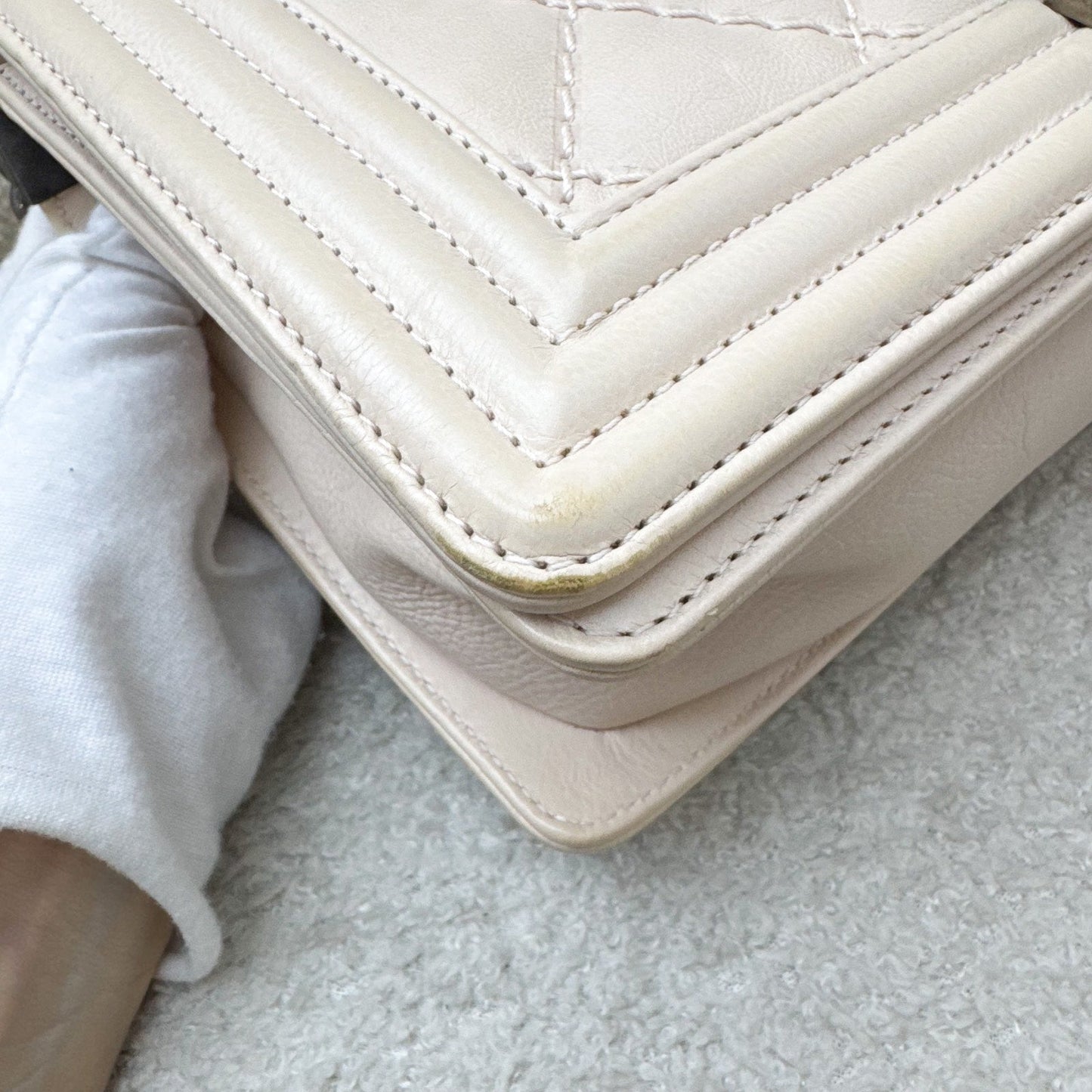 GLM-Medium 25cm Boy Flap in Nude Pink Calfskin and RHW
