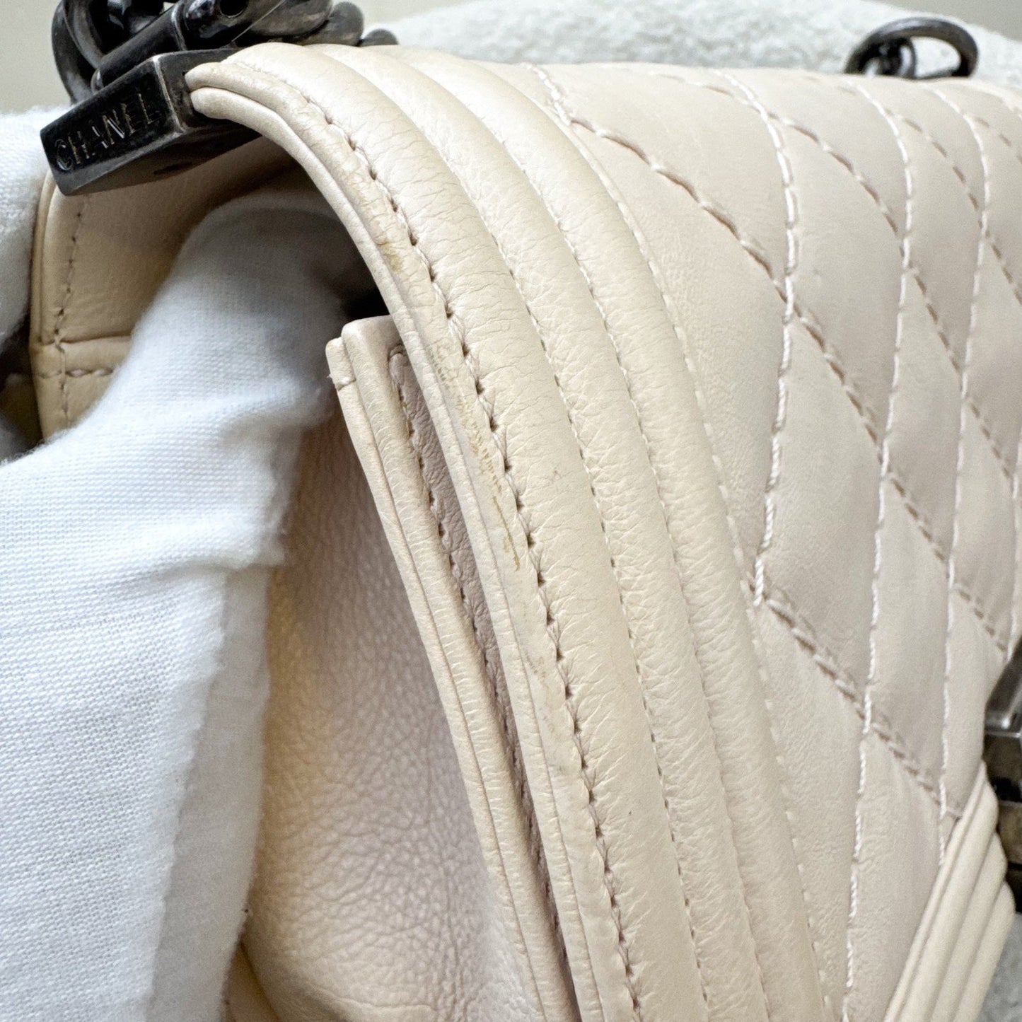 GLM-Medium 25cm Boy Flap in Nude Pink Calfskin and RHW