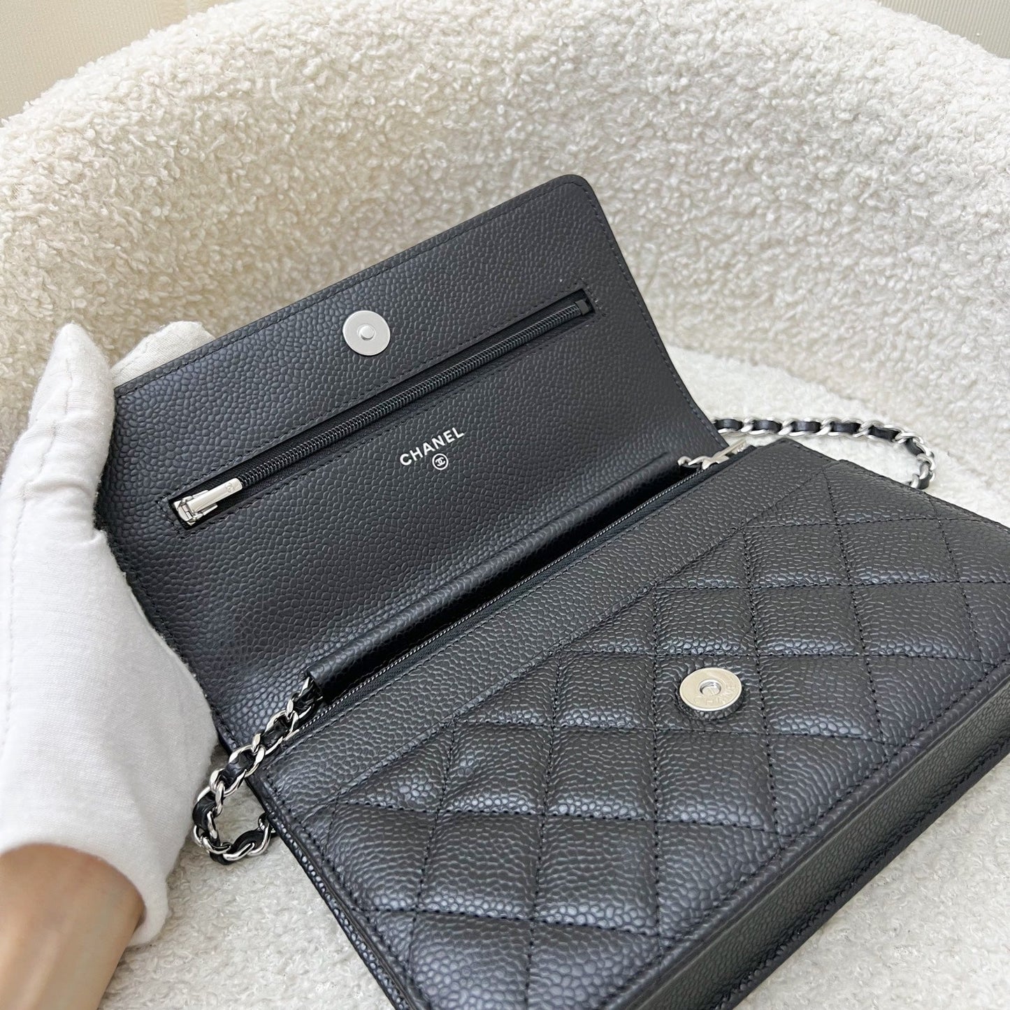 GLM-Classic Wallet on Chain WOC in Black Caviar and SHW